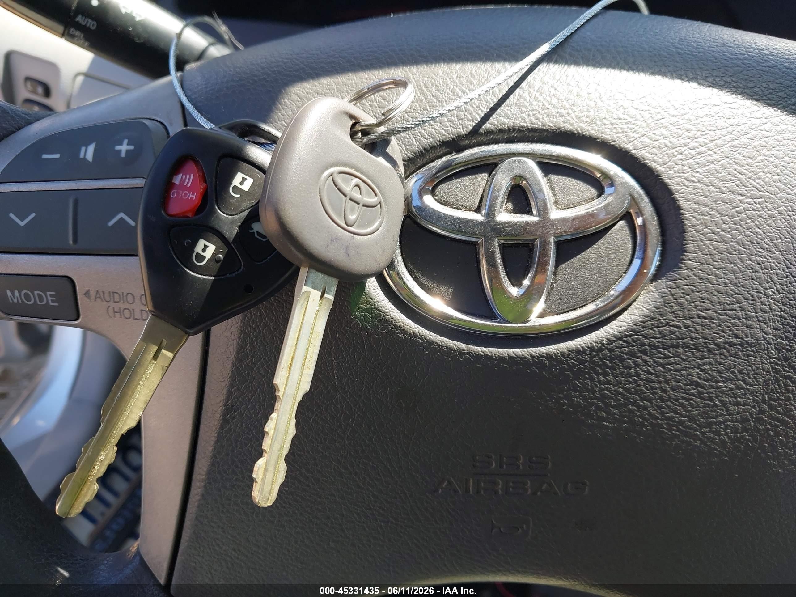 2007 Toyota Camry Le Серебряный vin: 4T1BE46K07U600610