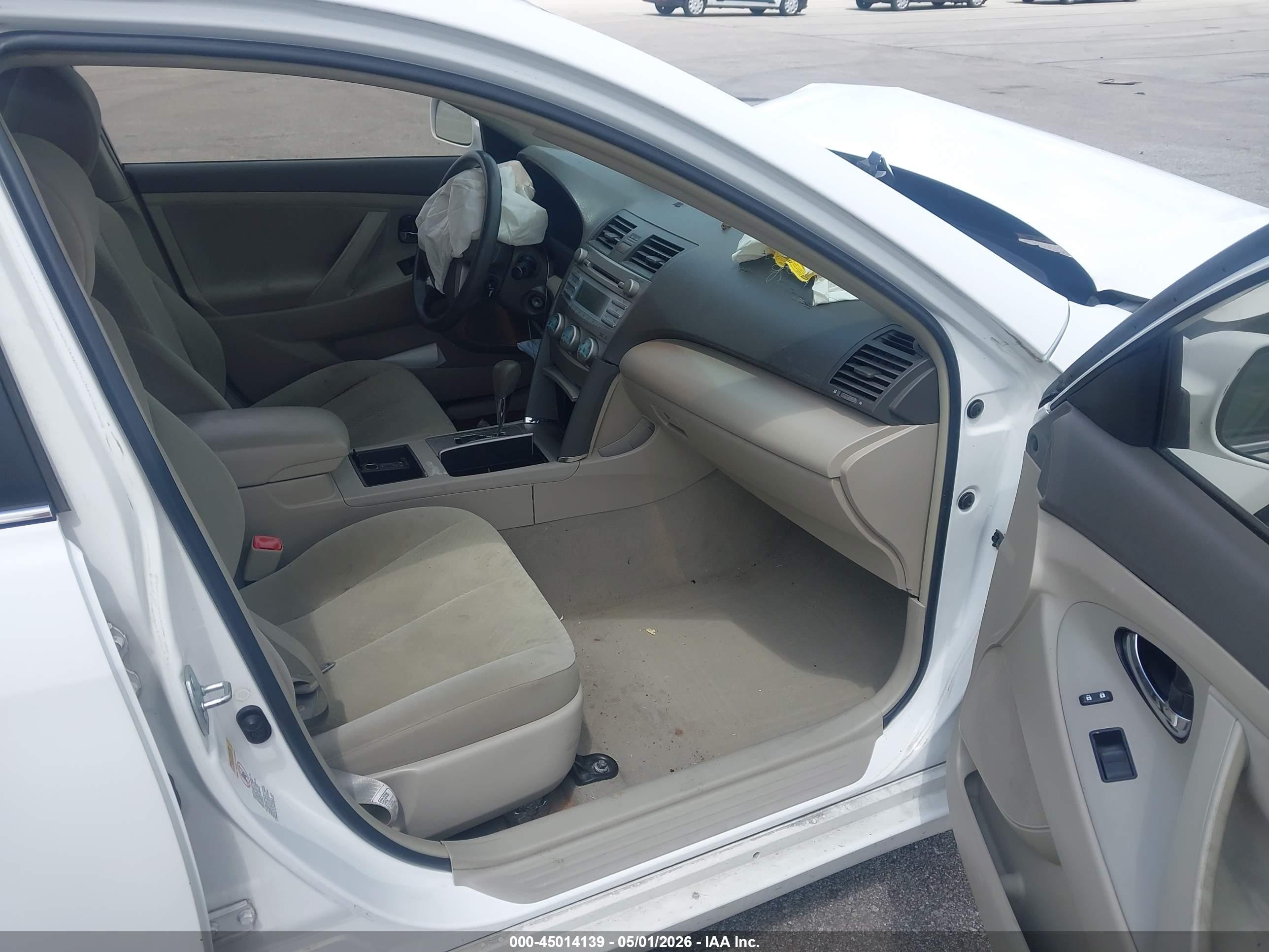 2007 Toyota Camry Le White vin: 4T1BE46K07U612997