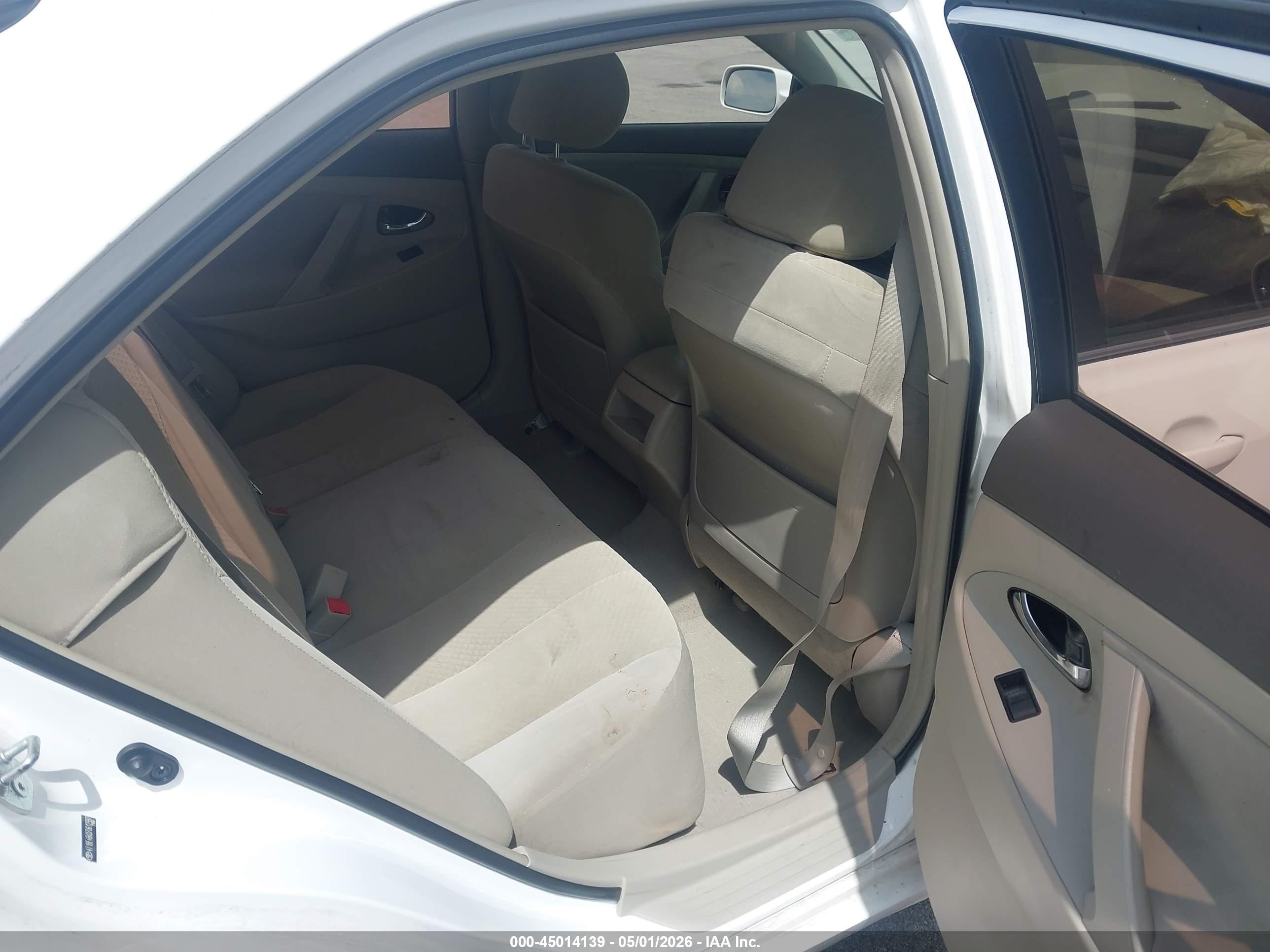 2007 Toyota Camry Le White vin: 4T1BE46K07U612997