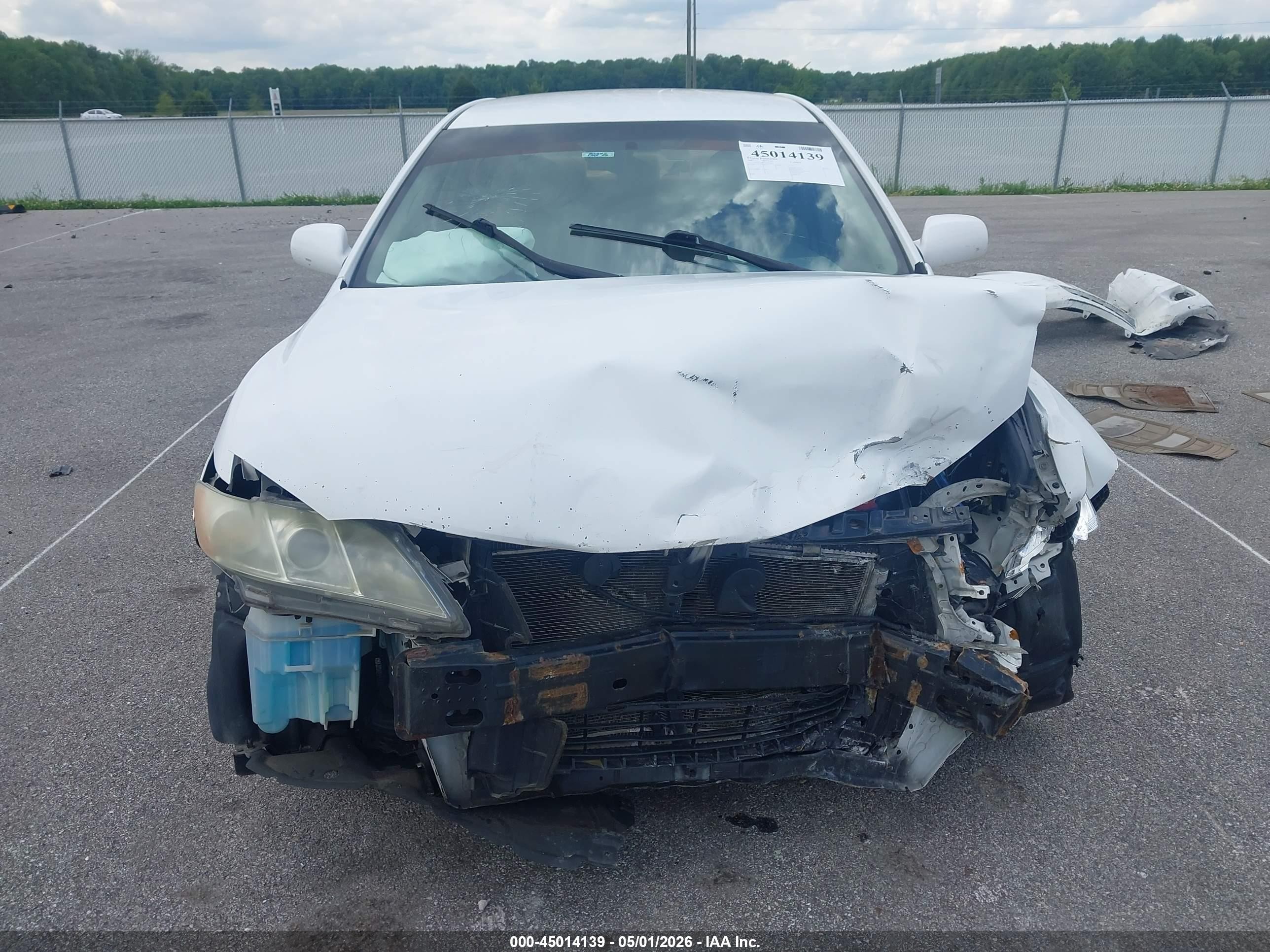 2007 Toyota Camry Le White vin: 4T1BE46K07U612997