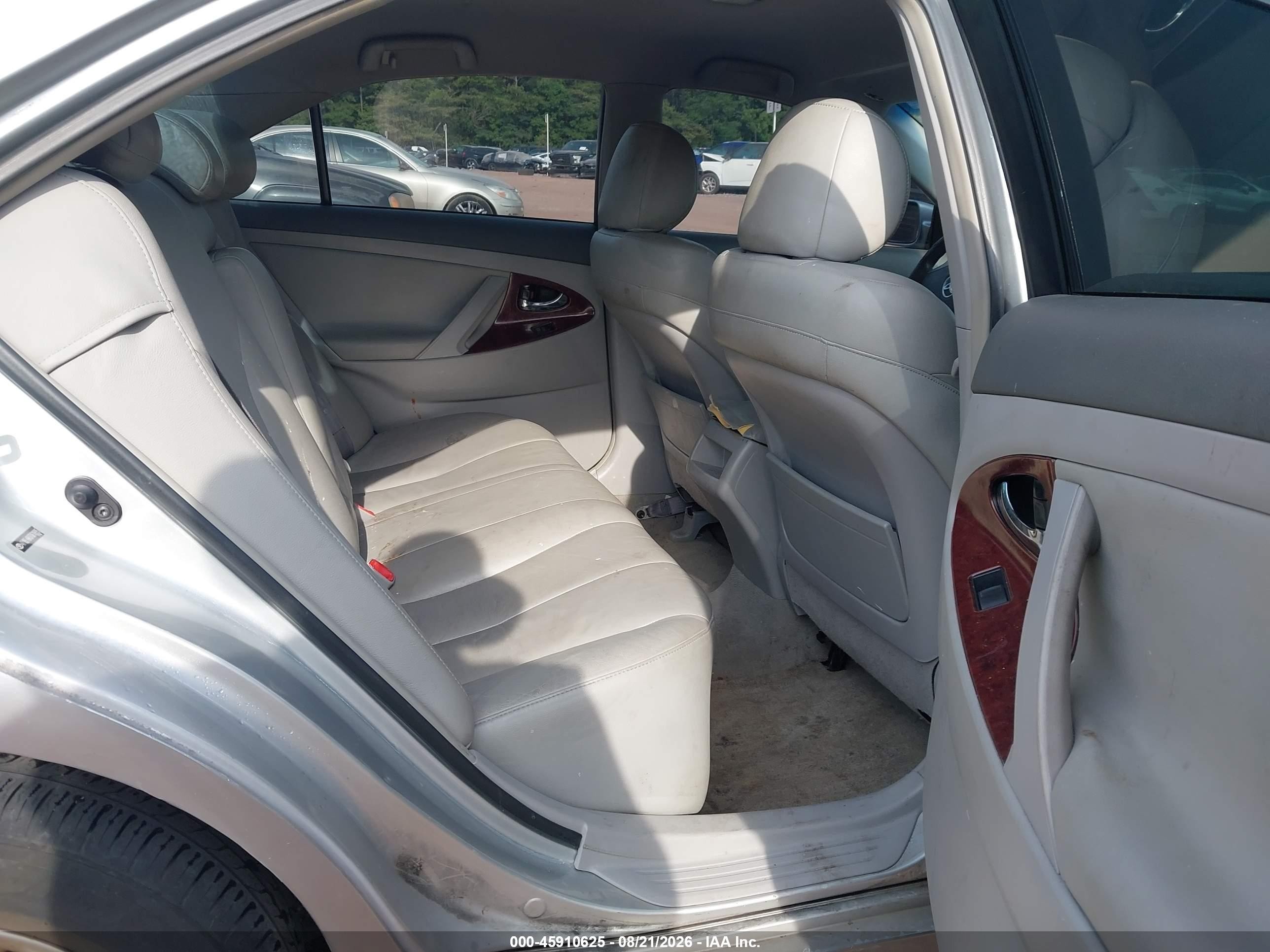 2007 Toyota Camry Le Silver vin: 4T1BE46K07U618895