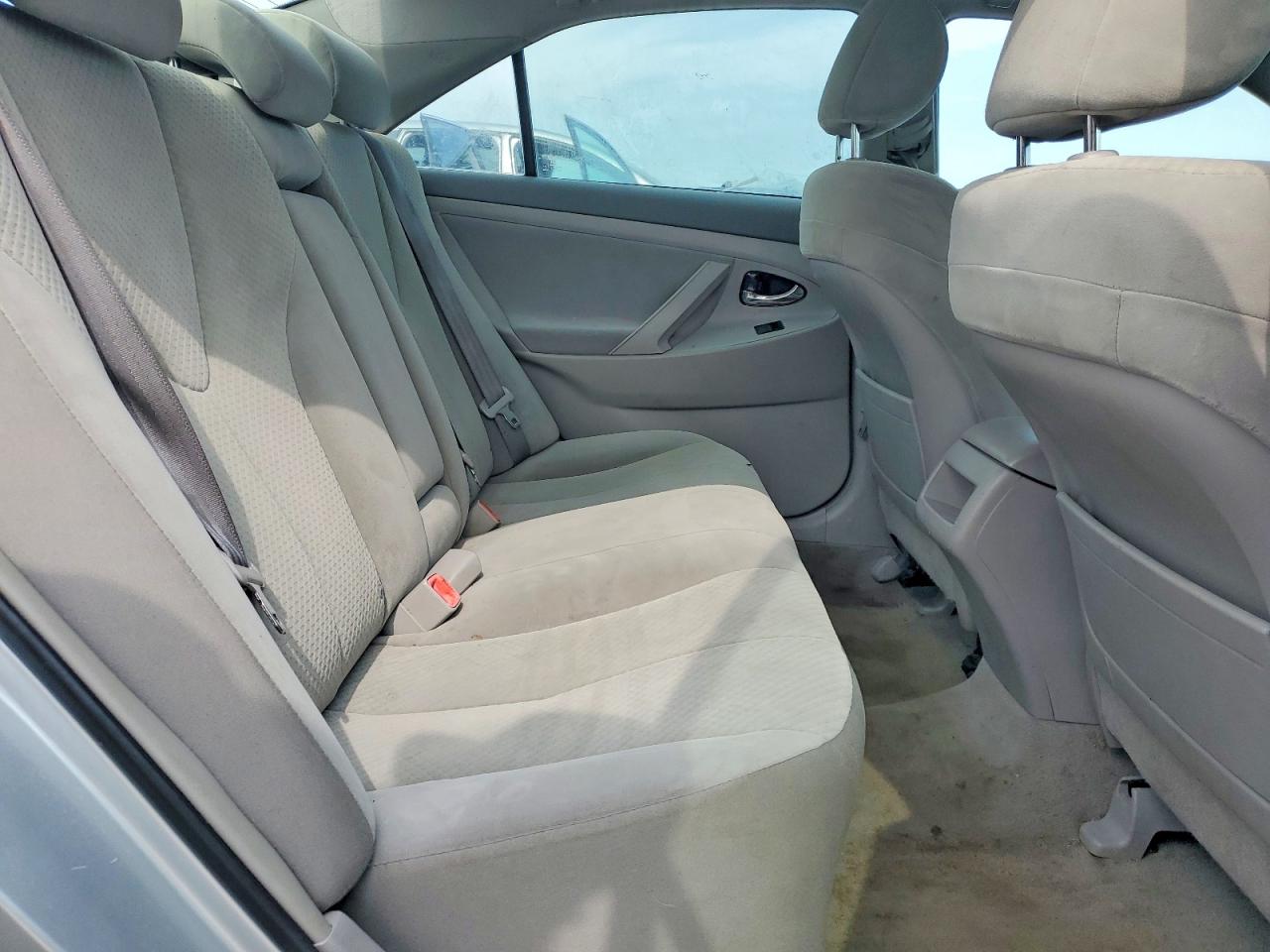 2007 Toyota Camry Le Серебряный vin: 4T1BE46K07U646504