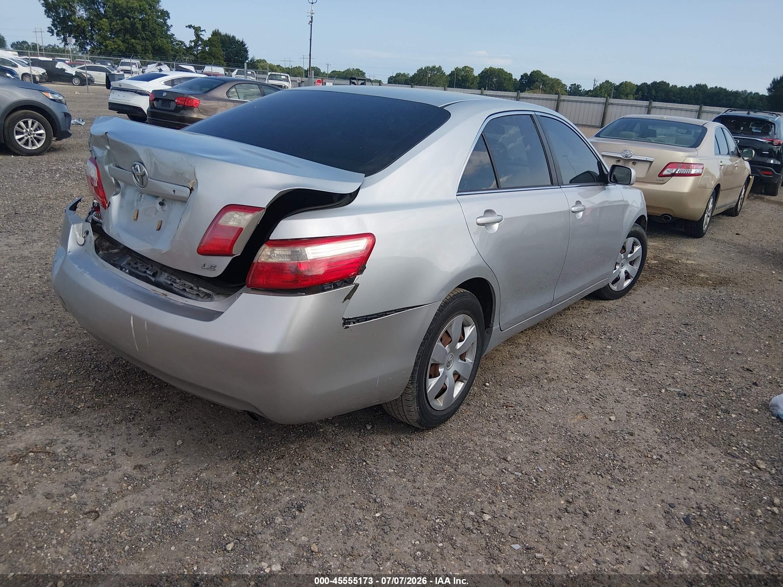 2007 Toyota Camry Le Серебряный vin: 4T1BE46K07U655123
