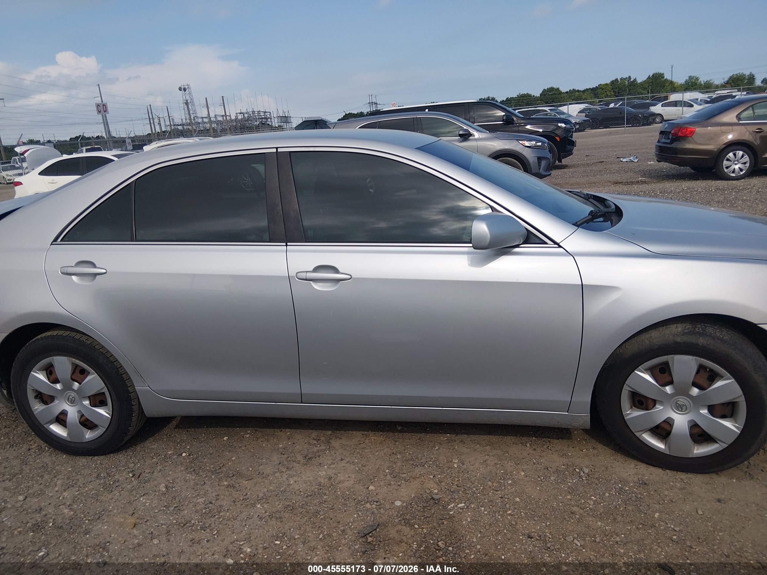 2007 Toyota Camry Le Серебряный vin: 4T1BE46K07U655123