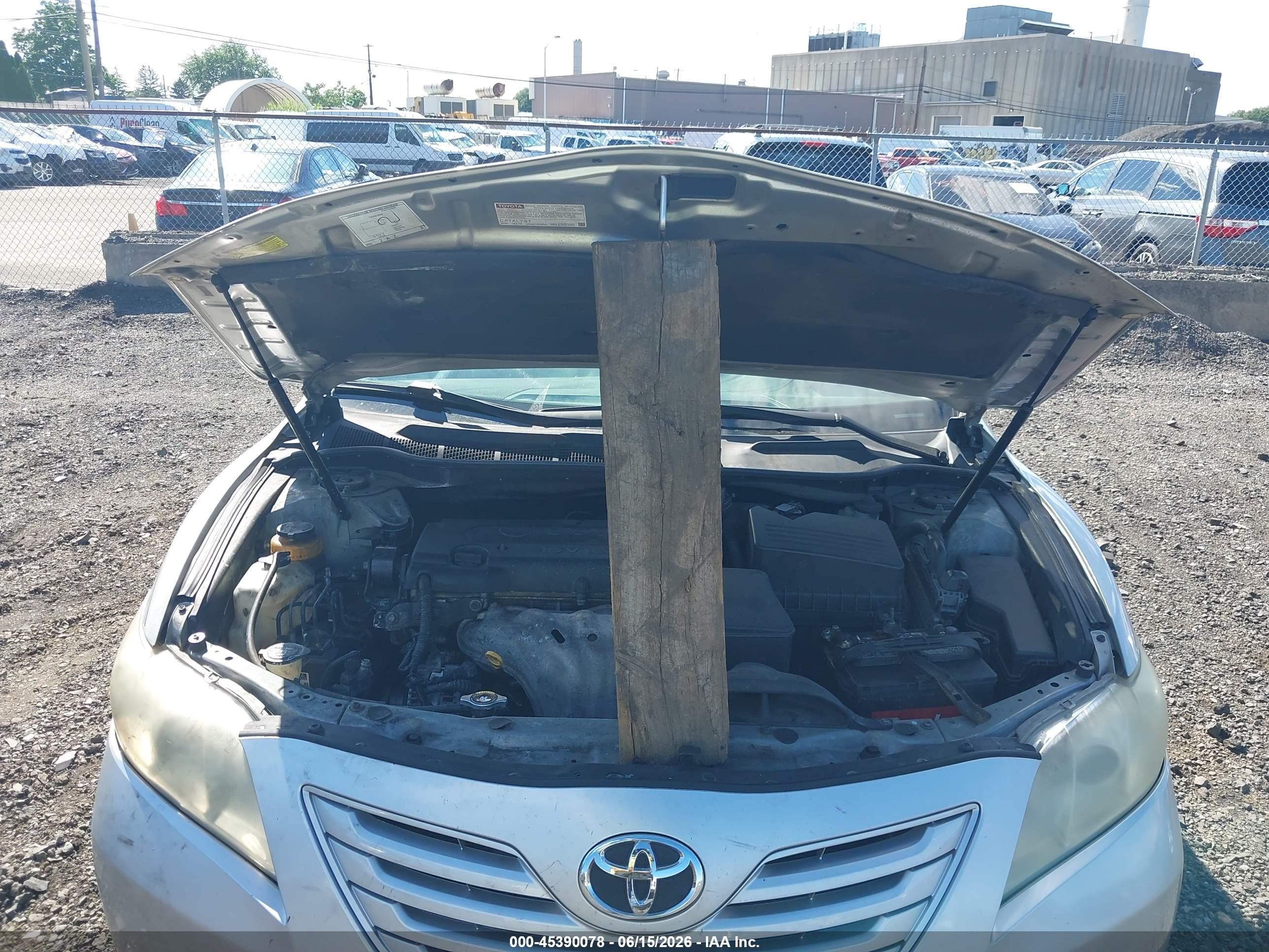 2007 Toyota Camry Le Серебряный vin: 4T1BE46K07U659902