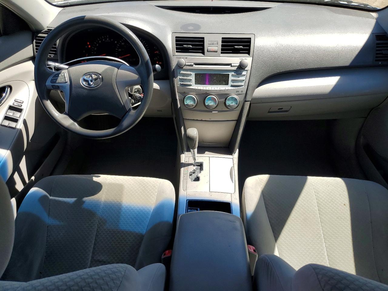 2007 Toyota Camry Le Серебряный vin: 4T1BE46K07U663660