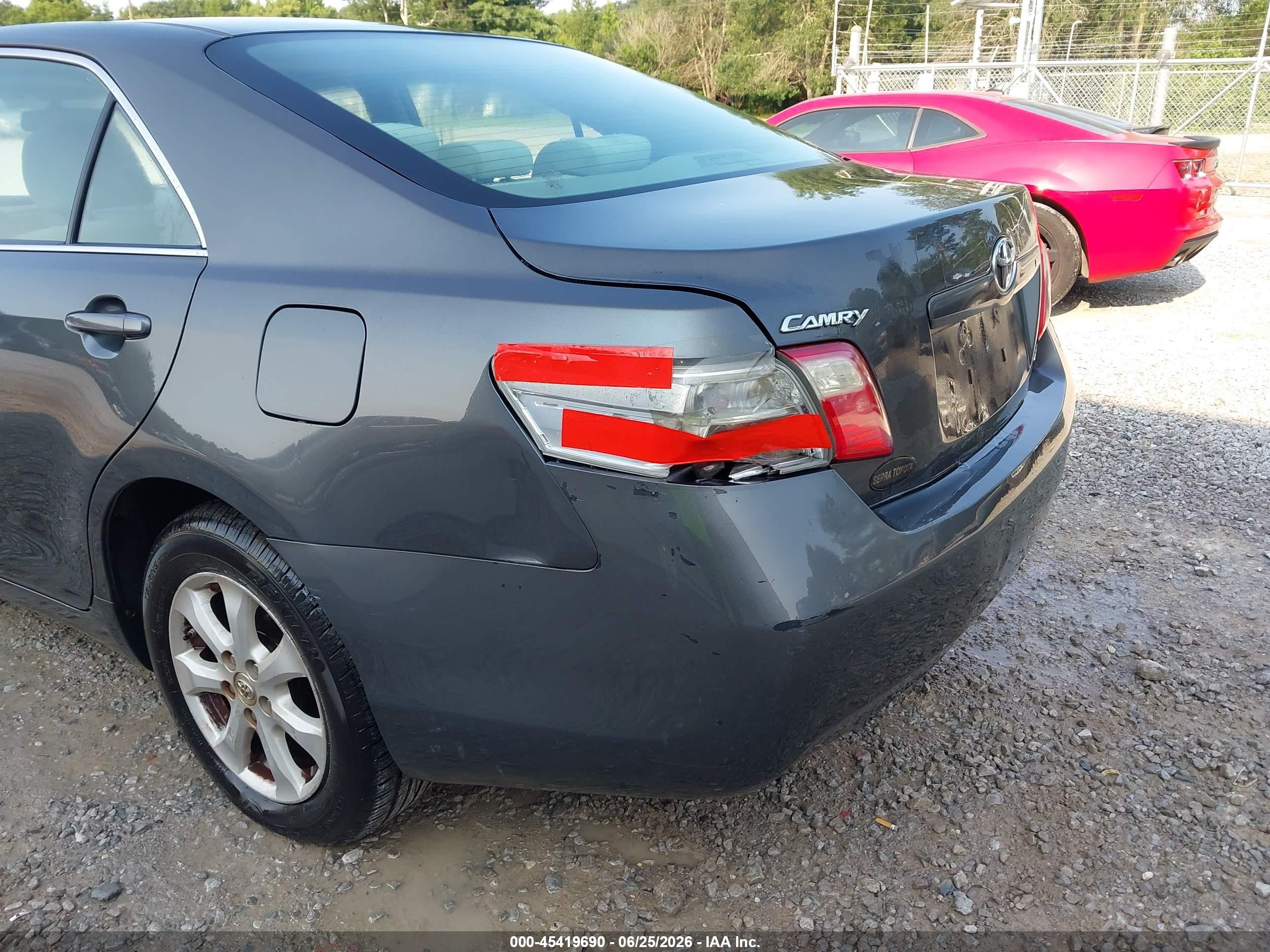 2007 Toyota Camry Le Серый vin: 4T1BE46K07U699395