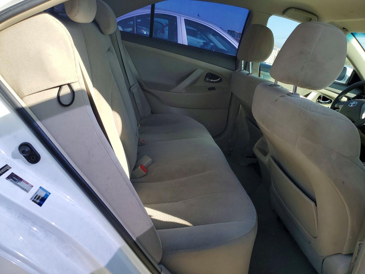 2007 Toyota Camry Le White vin: 4T1BE46K07U700304