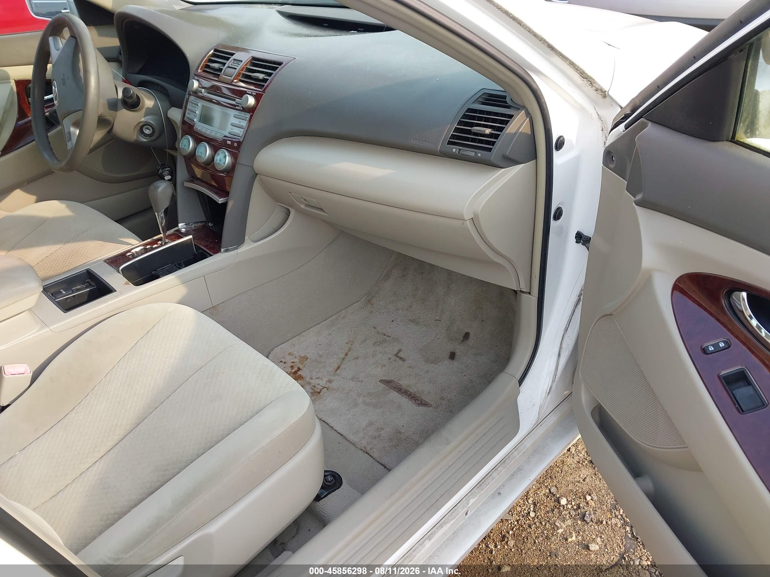 2007 Toyota Camry Le White vin: 4T1BE46K07U712078