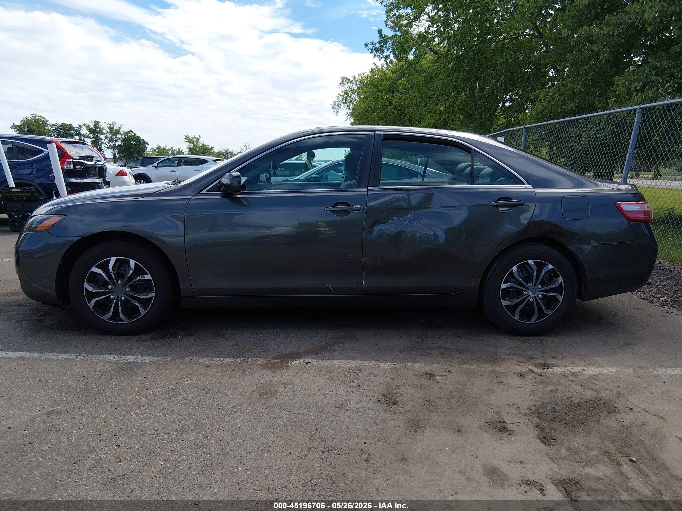 2008 Toyota Camry Le Gray vin: 4T1BE46K08U203108