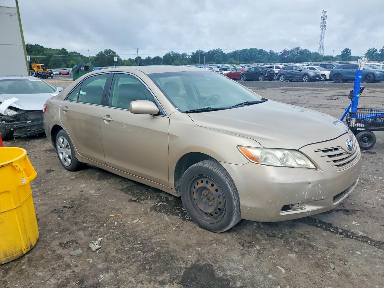 2008 Toyota Camry Base Желто-коричневый vin: 4T1BE46K08U204257