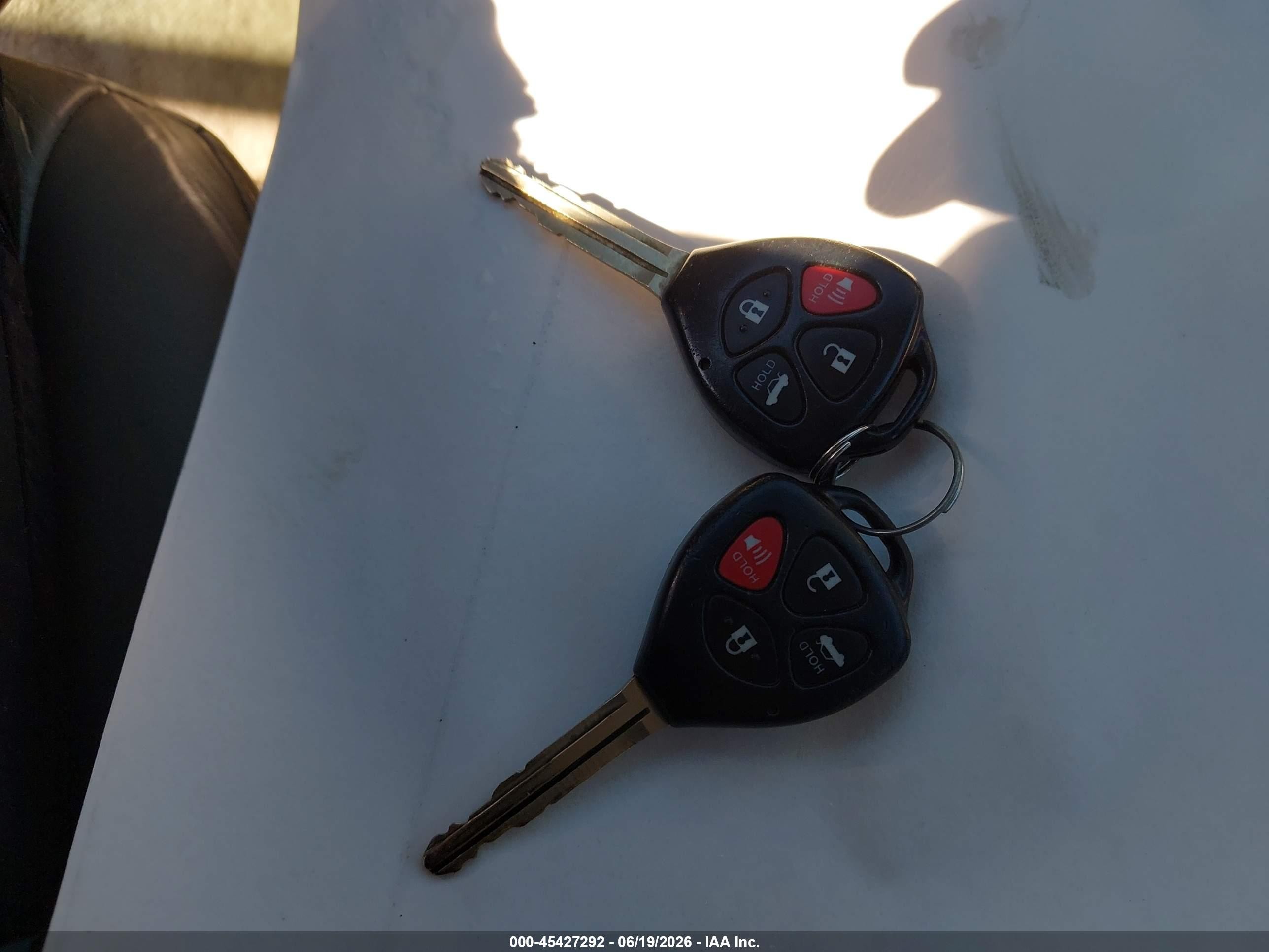2008 Toyota Camry Xle Серый vin: 4T1BE46K08U207840
