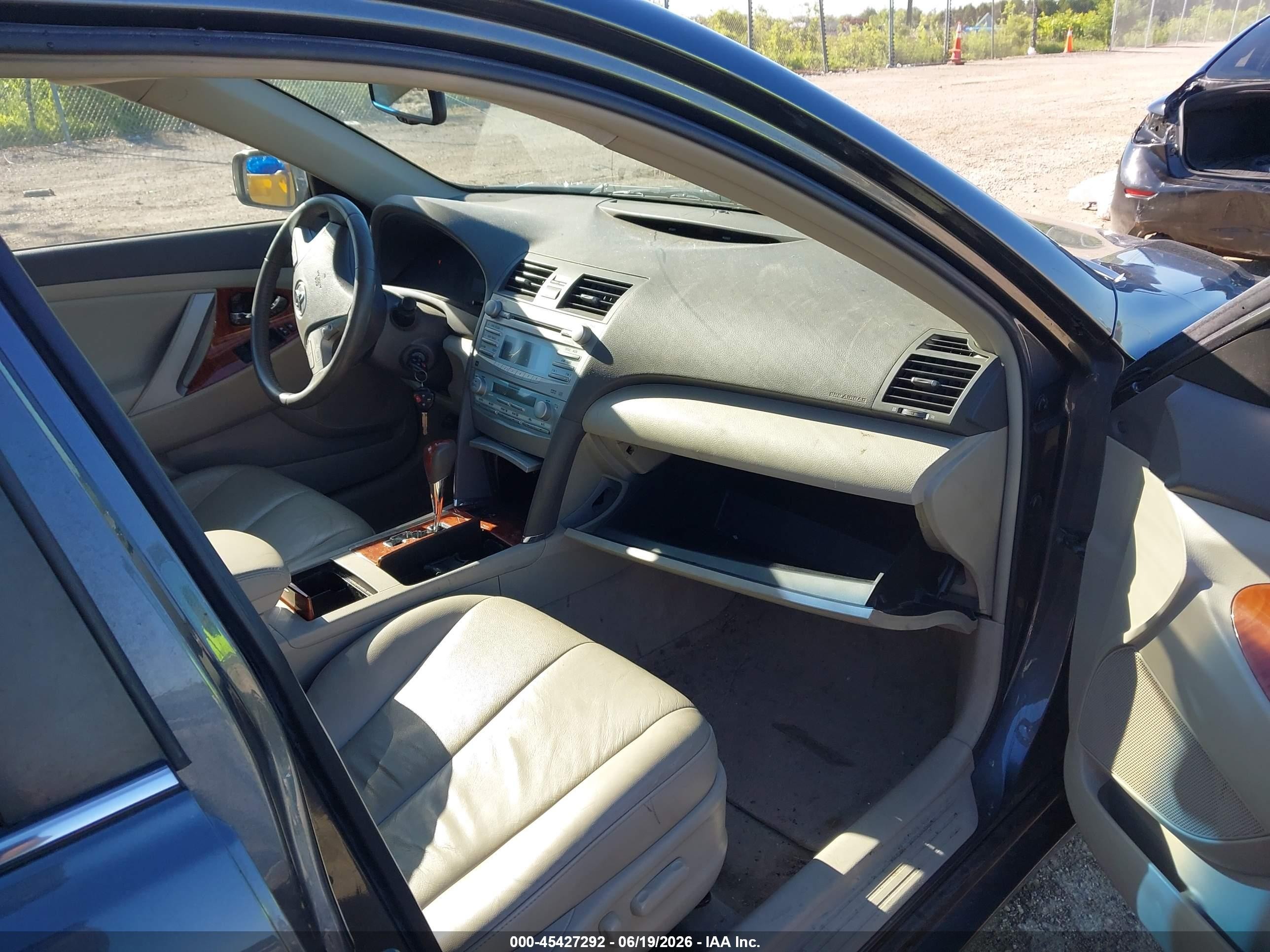 2008 Toyota Camry Xle Серый vin: 4T1BE46K08U207840