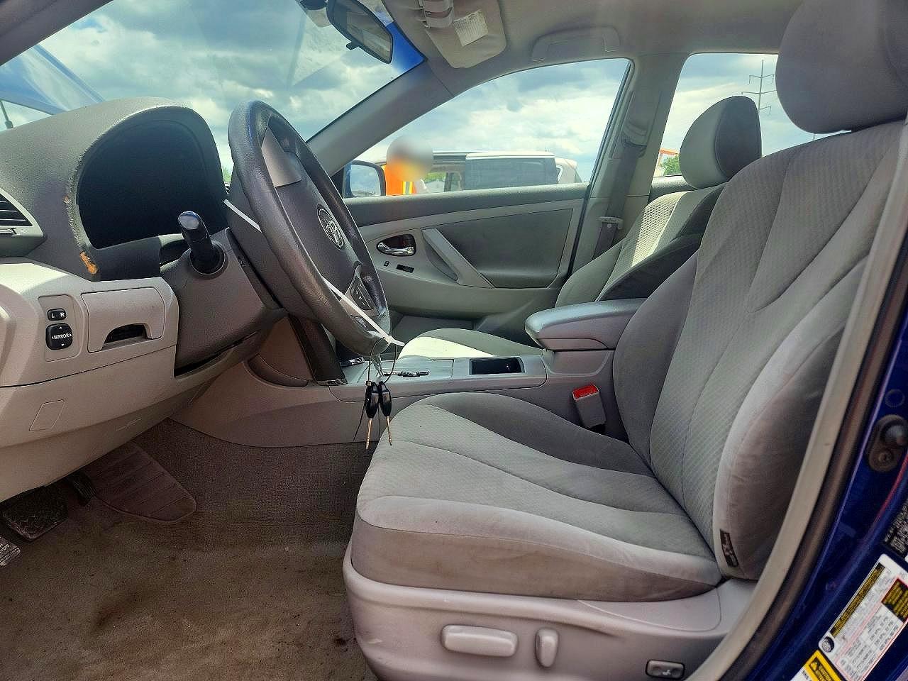2008 Toyota Camry Le Blue vin: 4T1BE46K08U228705