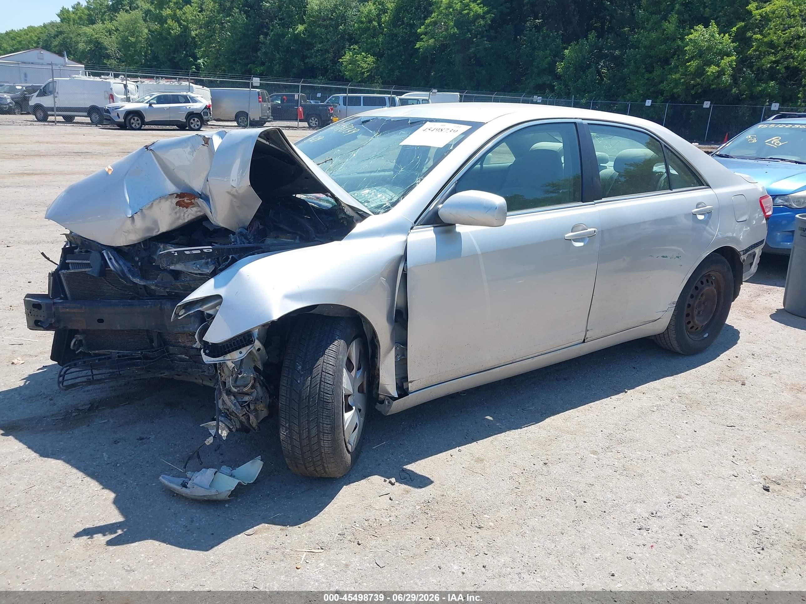 2008 Toyota Camry Le Silver vin: 4T1BE46K08U231202