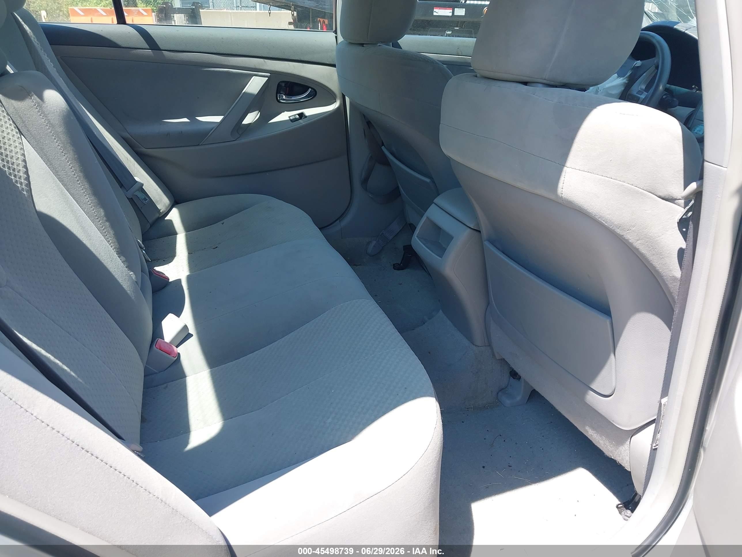 2008 Toyota Camry Le Silver vin: 4T1BE46K08U231202