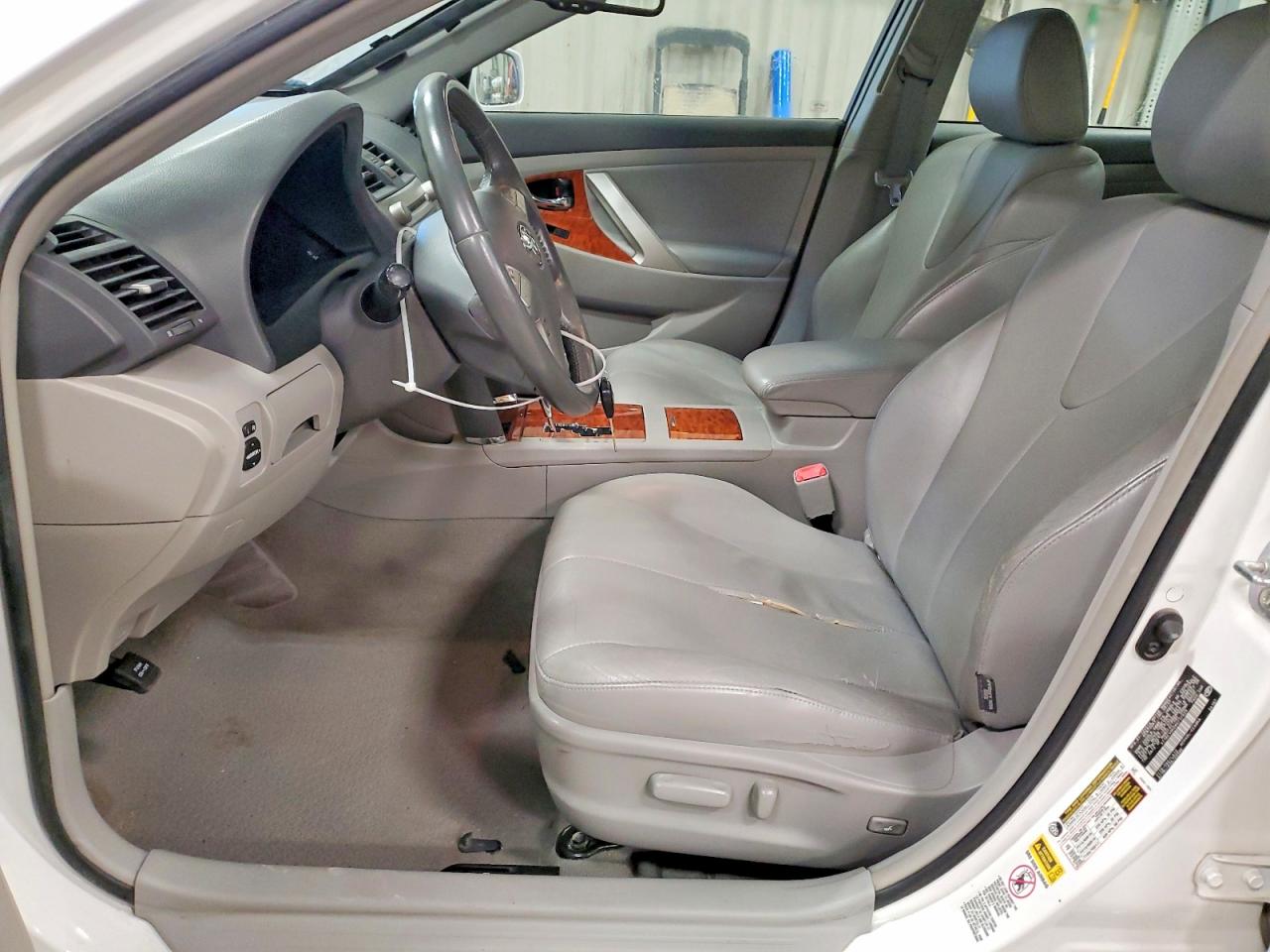 2008 Toyota Camry Xle White vin: 4T1BE46K08U737628