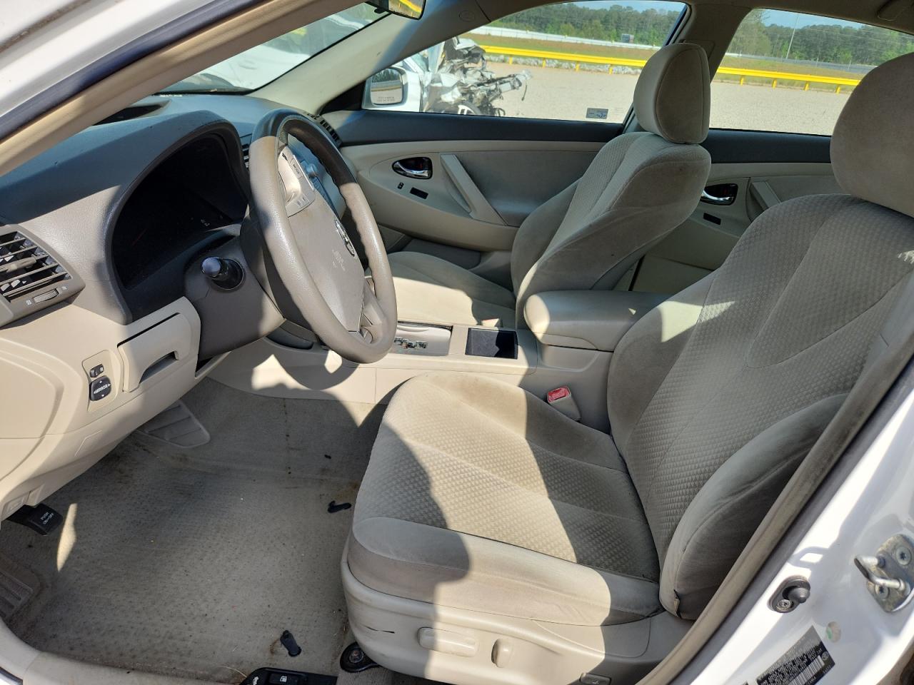 2008 Toyt Camry White vin: 4T1BE46K08U762822