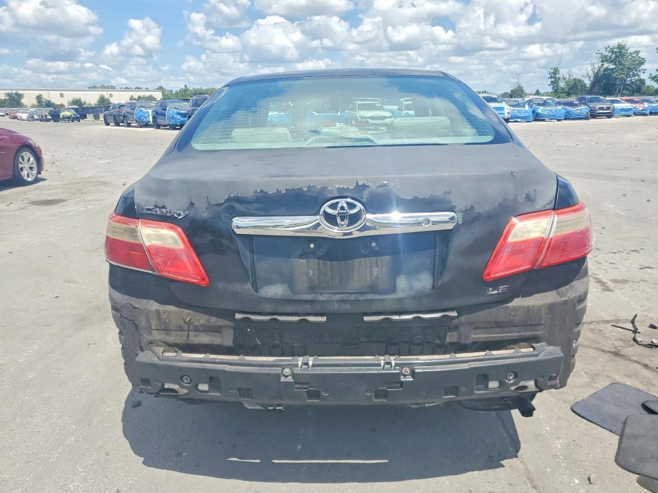 2008 Toyota Camry Le Blue vin: 4T1BE46K08U770306