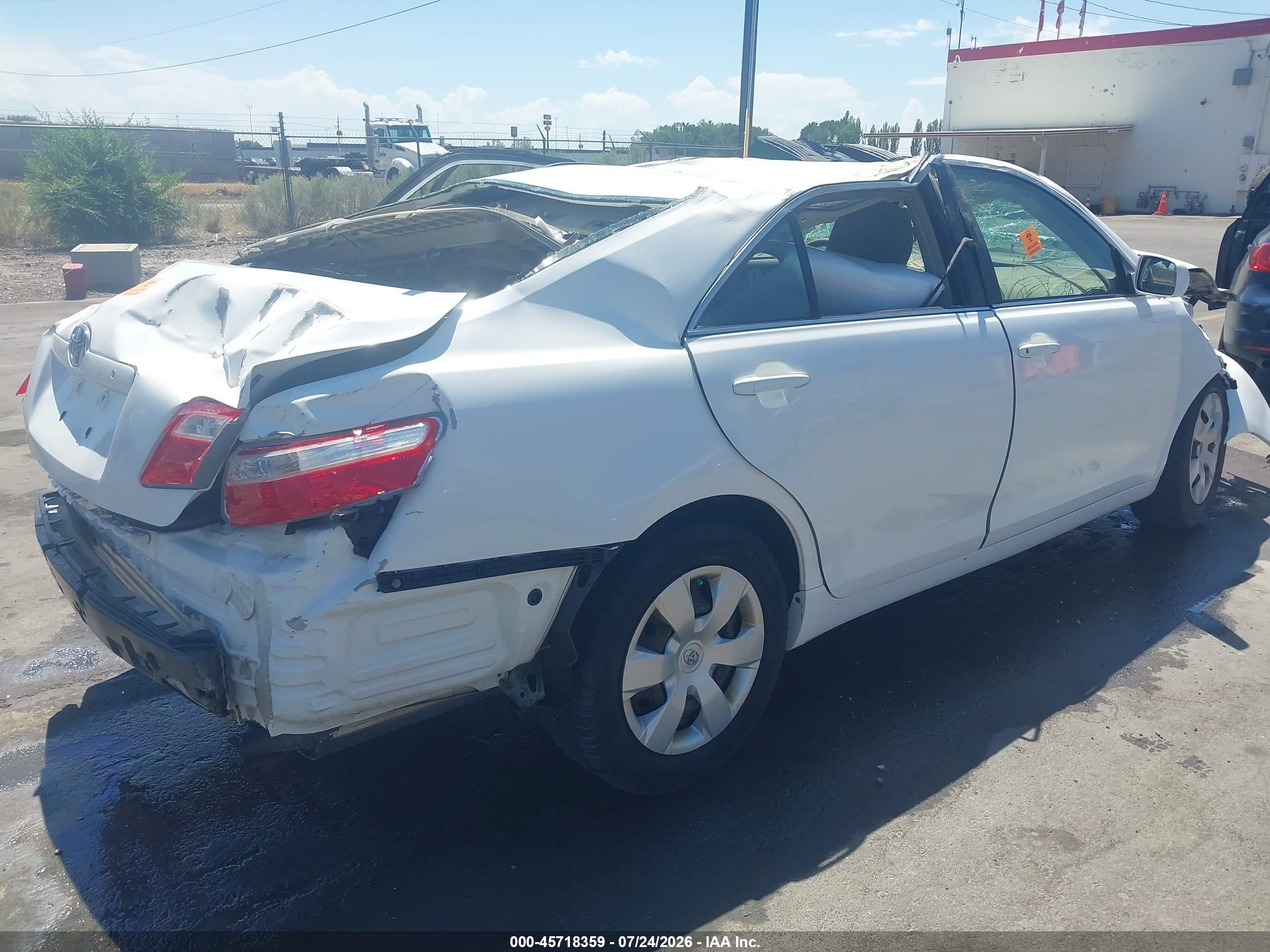 2008 Toyota Camry   White vin: 4T1BE46K08U773304