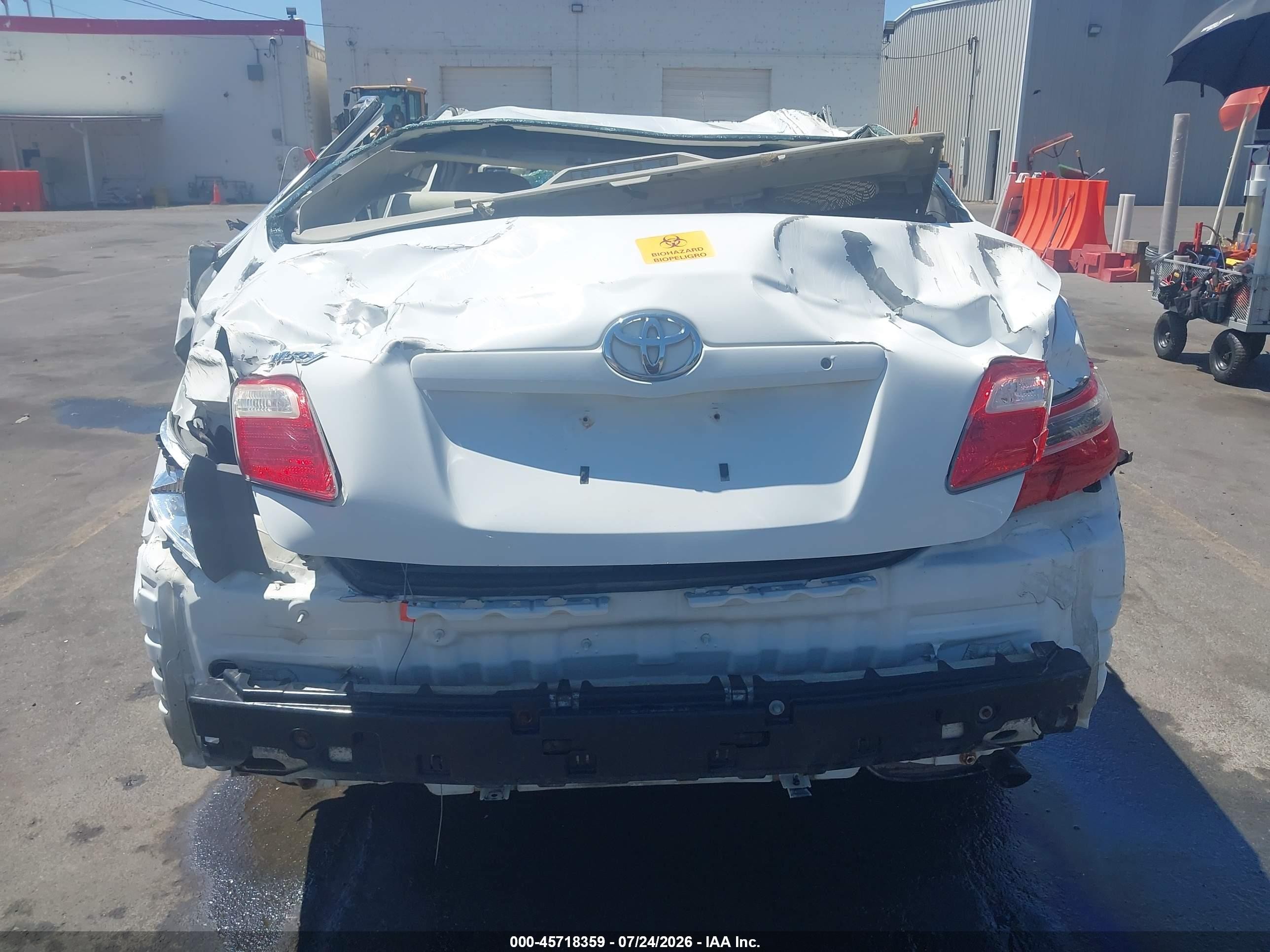 2008 Toyota Camry   White vin: 4T1BE46K08U773304