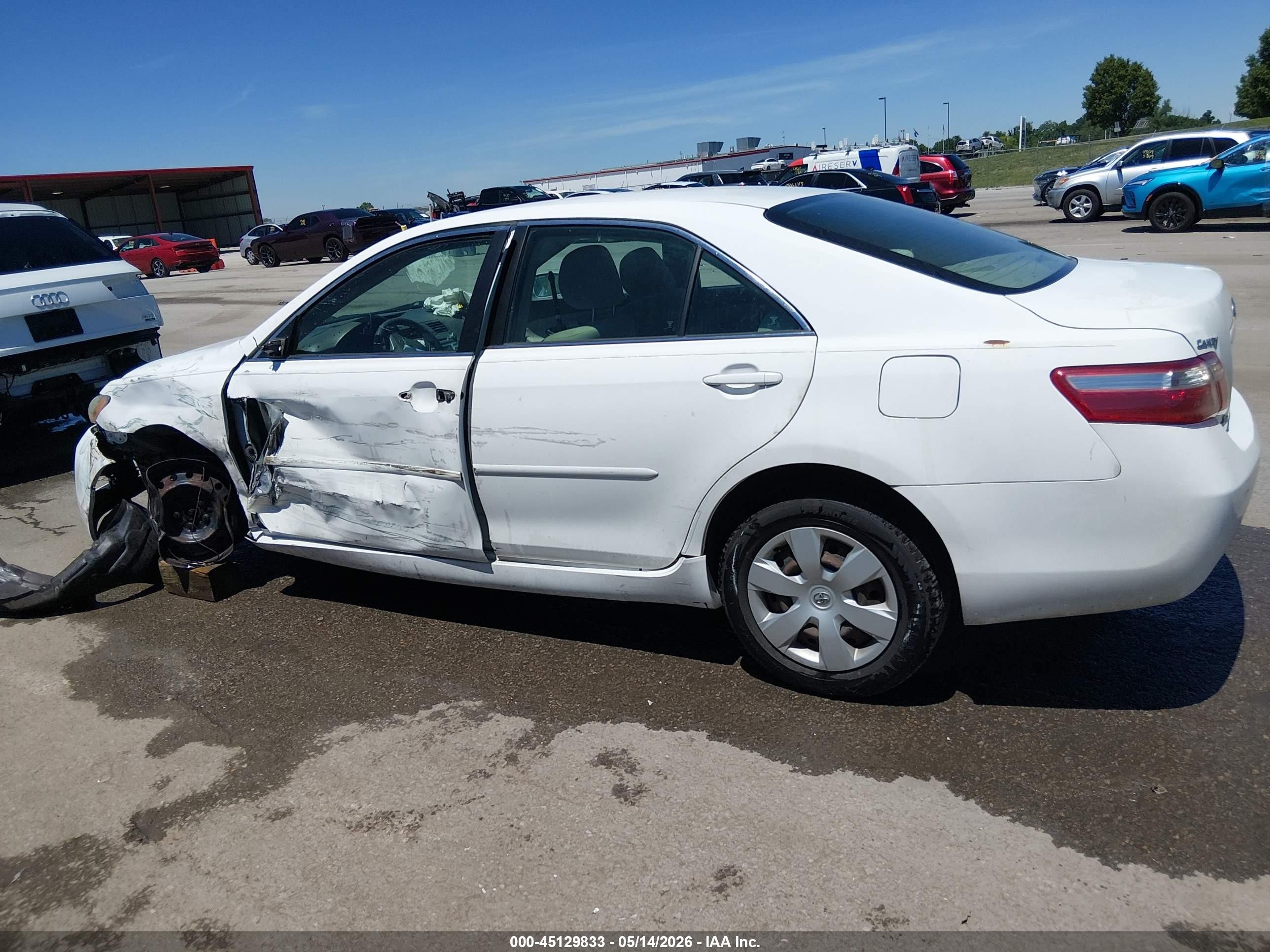 2008 Toyota Camry Le White vin: 4T1BE46K08U782603