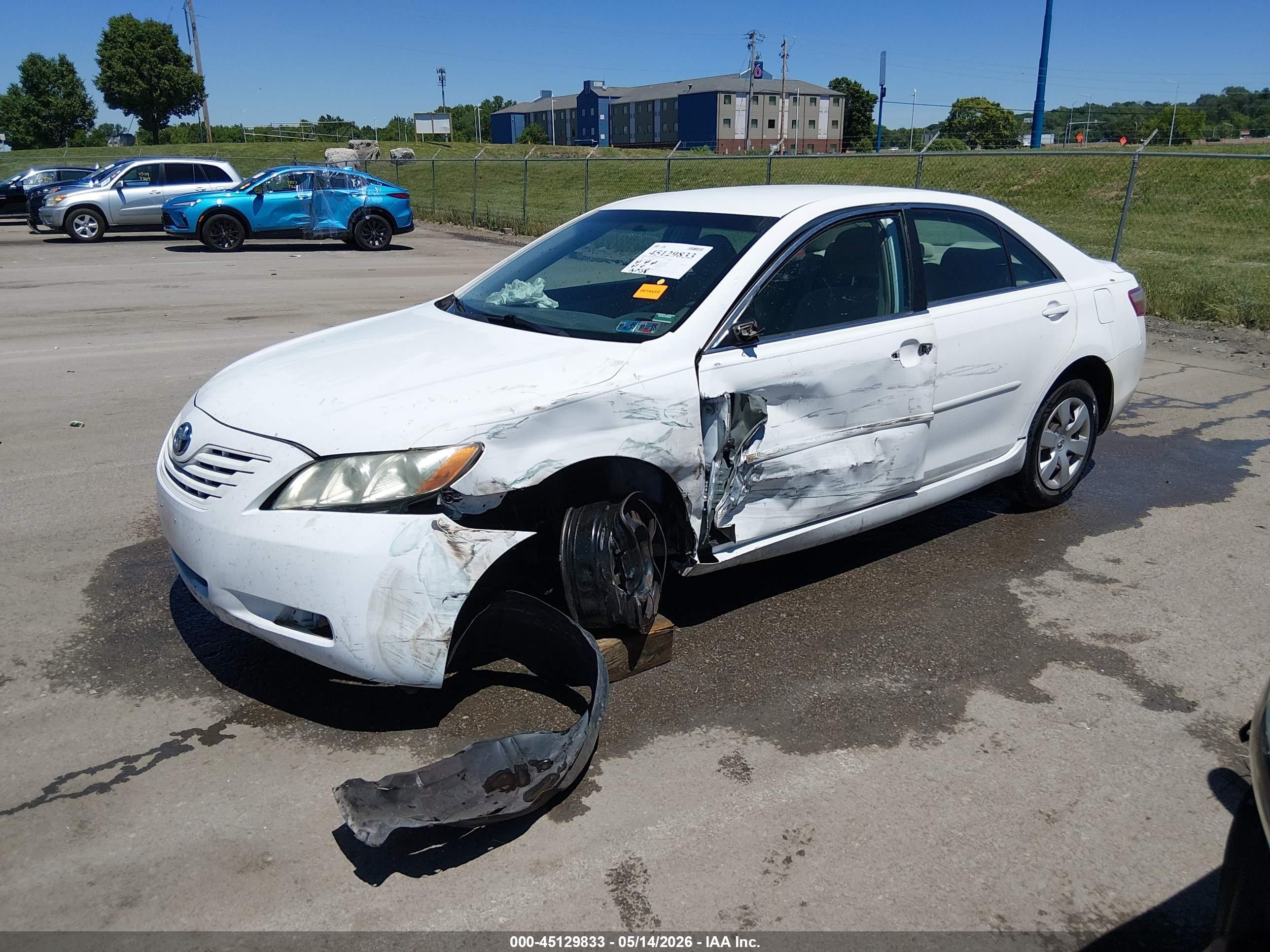 2008 Toyota Camry Le White vin: 4T1BE46K08U782603