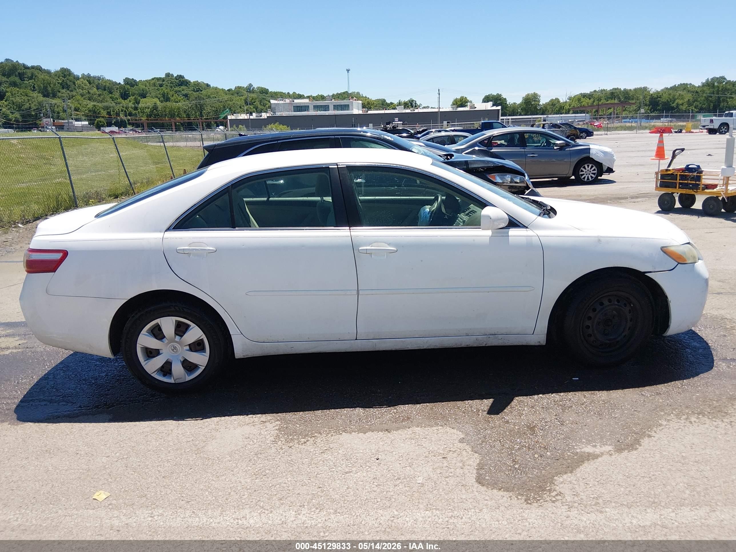2008 Toyota Camry Le White vin: 4T1BE46K08U782603
