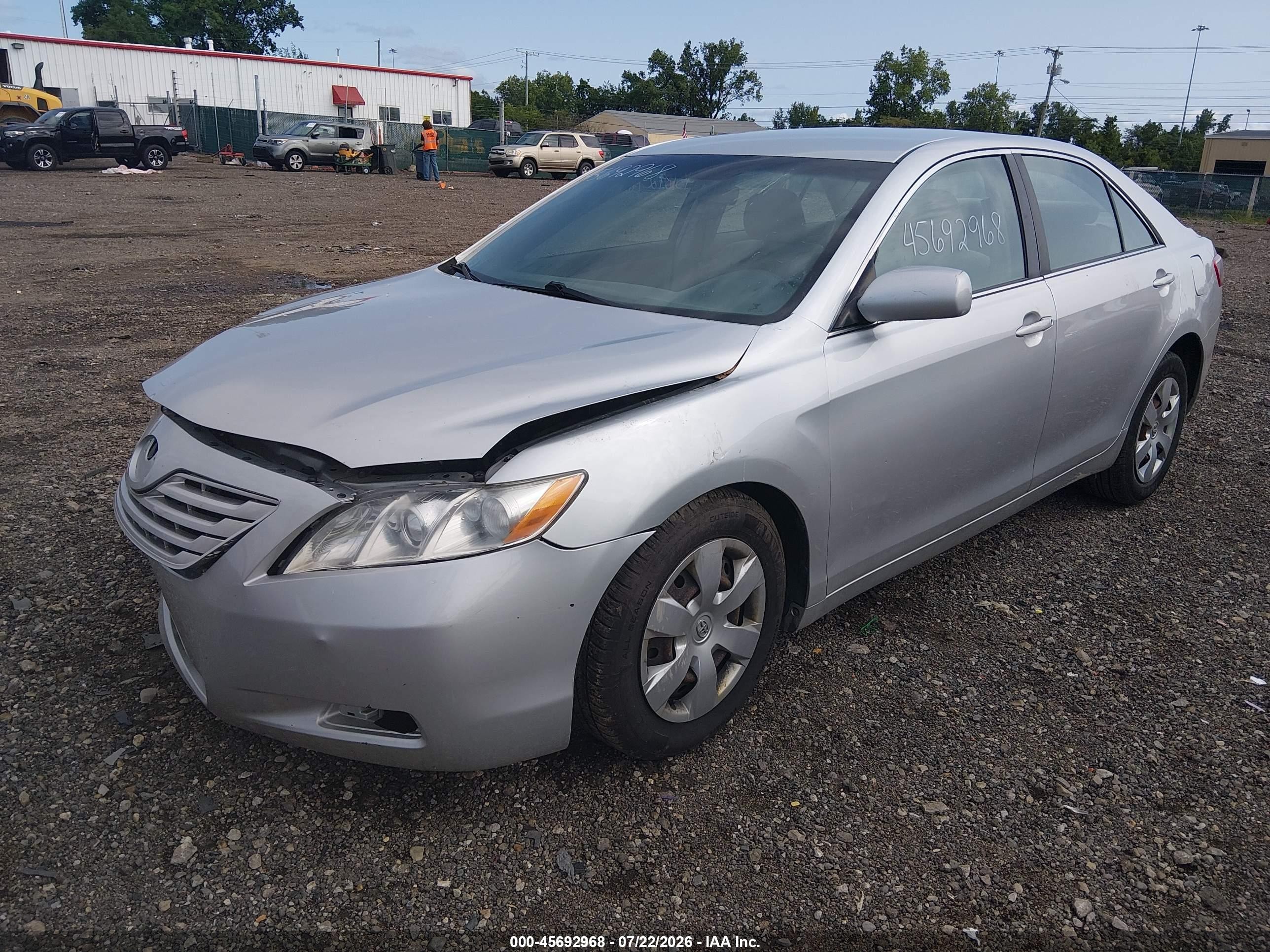 2009 Toyota Camry Le Серебряный vin: 4T1BE46K09U274276