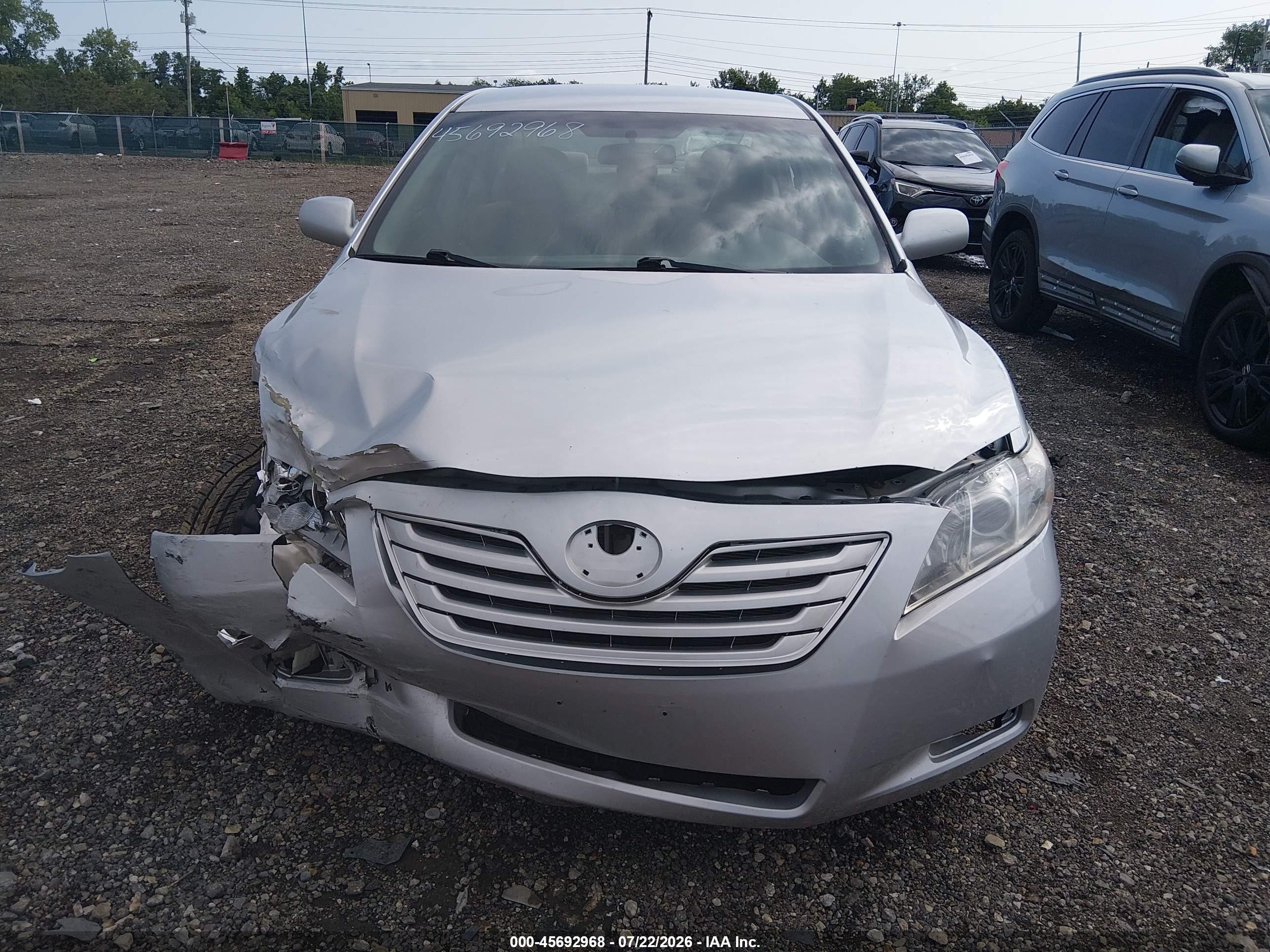 2009 Toyota Camry Le Серебряный vin: 4T1BE46K09U274276