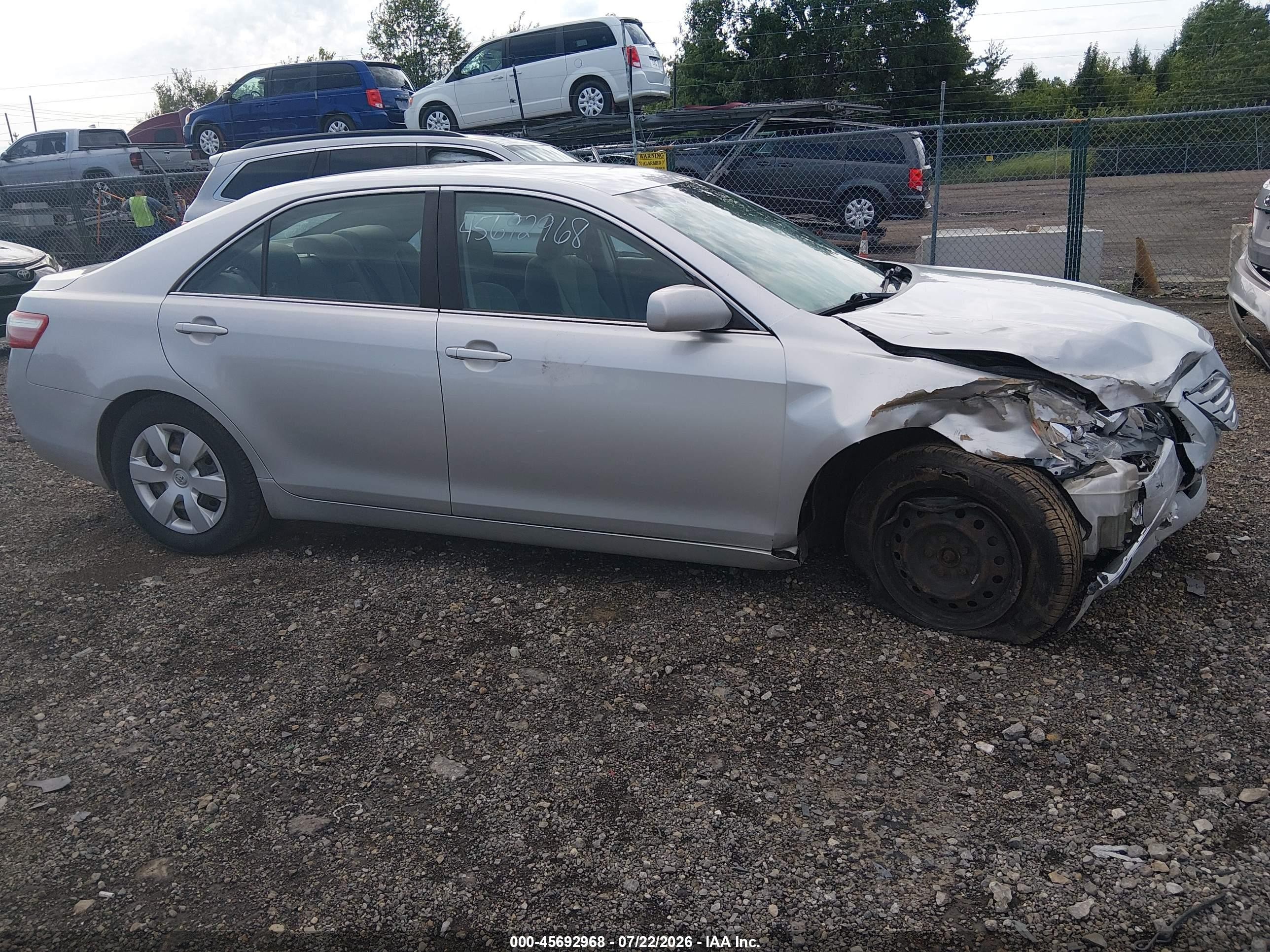 2009 Toyota Camry Le Серебряный vin: 4T1BE46K09U274276