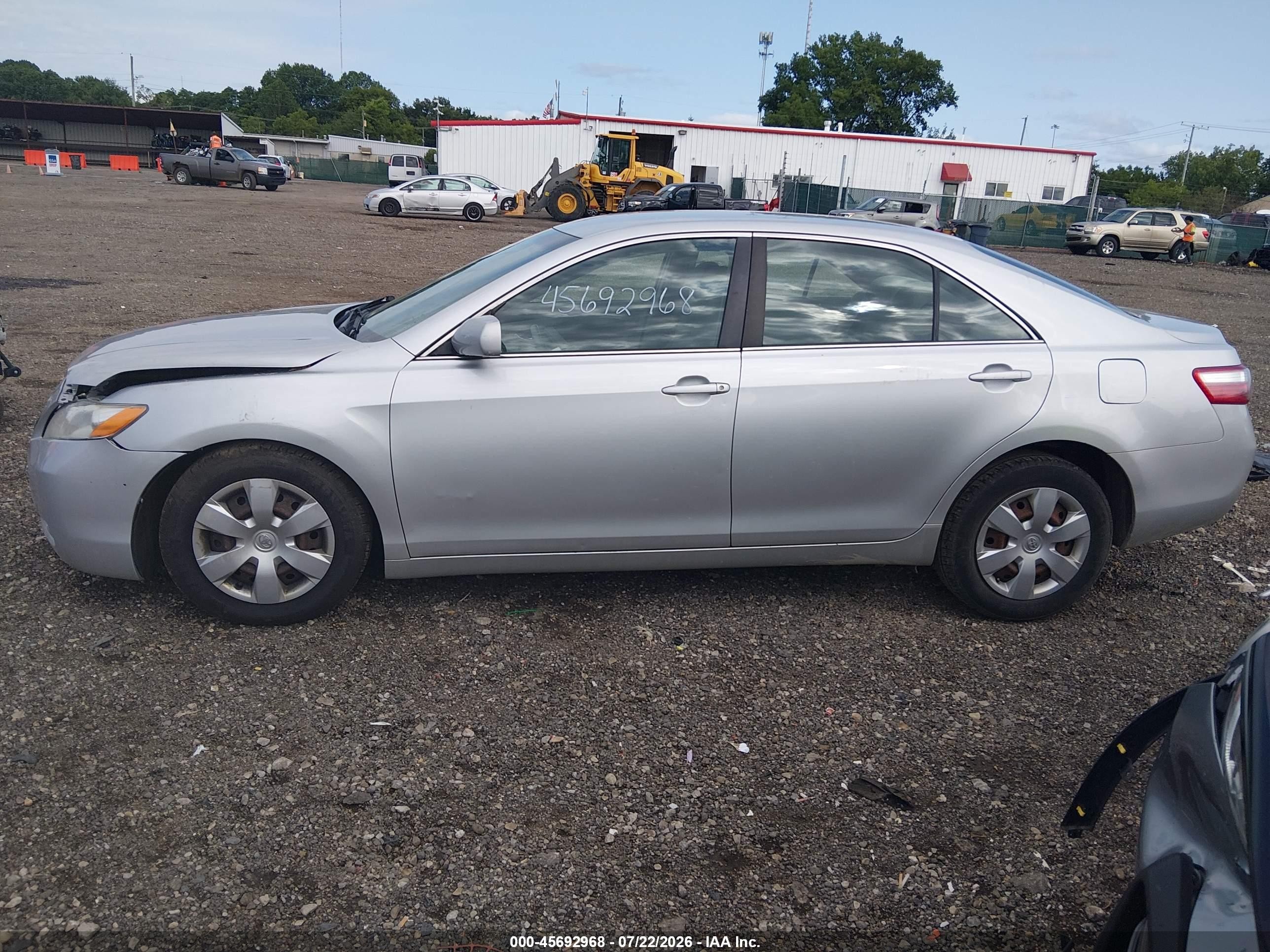 2009 Toyota Camry Le Серебряный vin: 4T1BE46K09U274276
