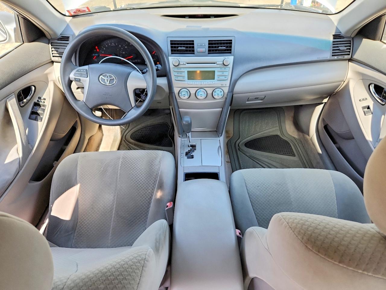 2009 Toyota Camry Silver vin: 4T1BE46K09U281373