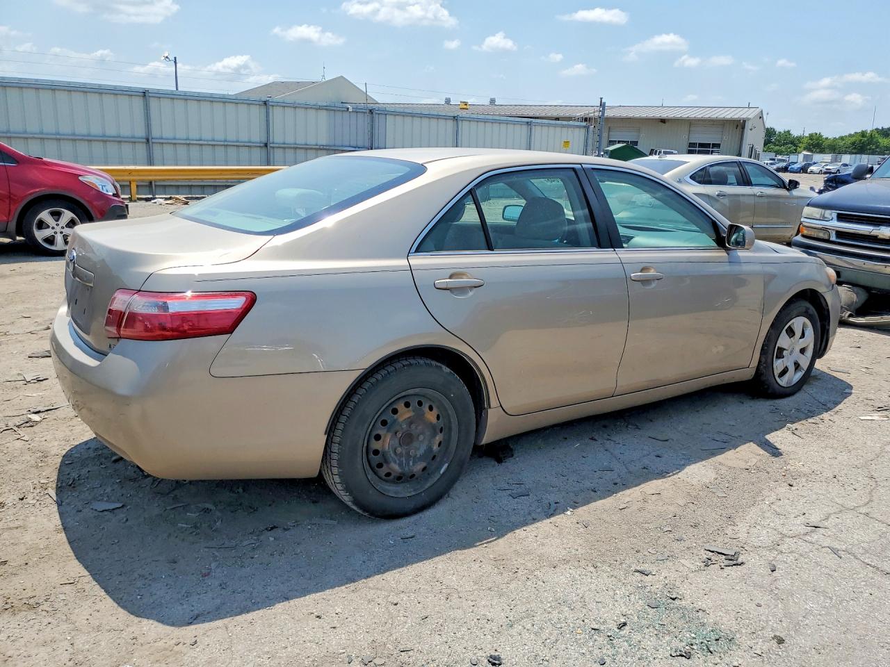 2009 Toyota Camry Le Gold vin: 4T1BE46K09U292261