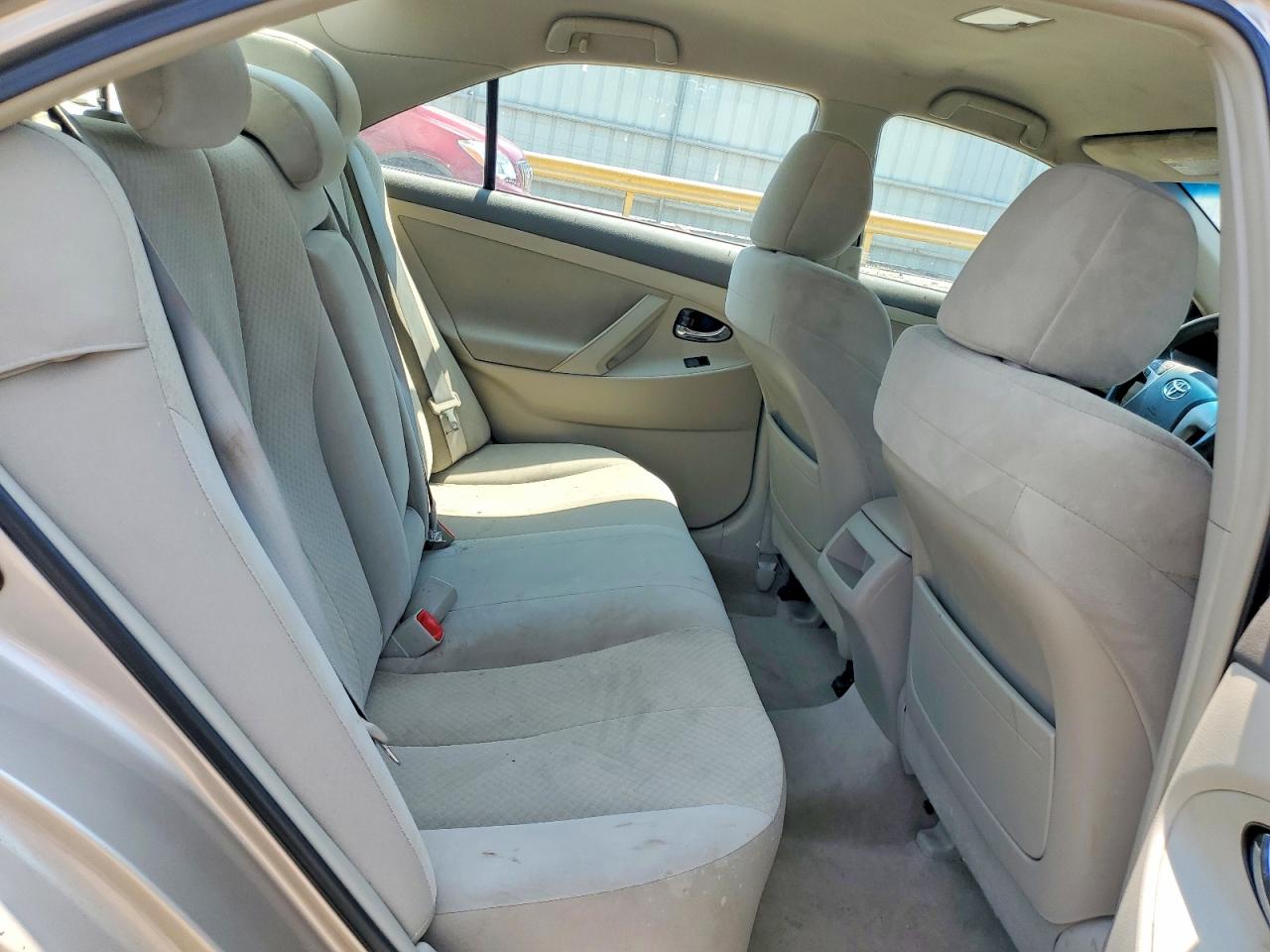 2009 Toyota Camry Le Gold vin: 4T1BE46K09U292261