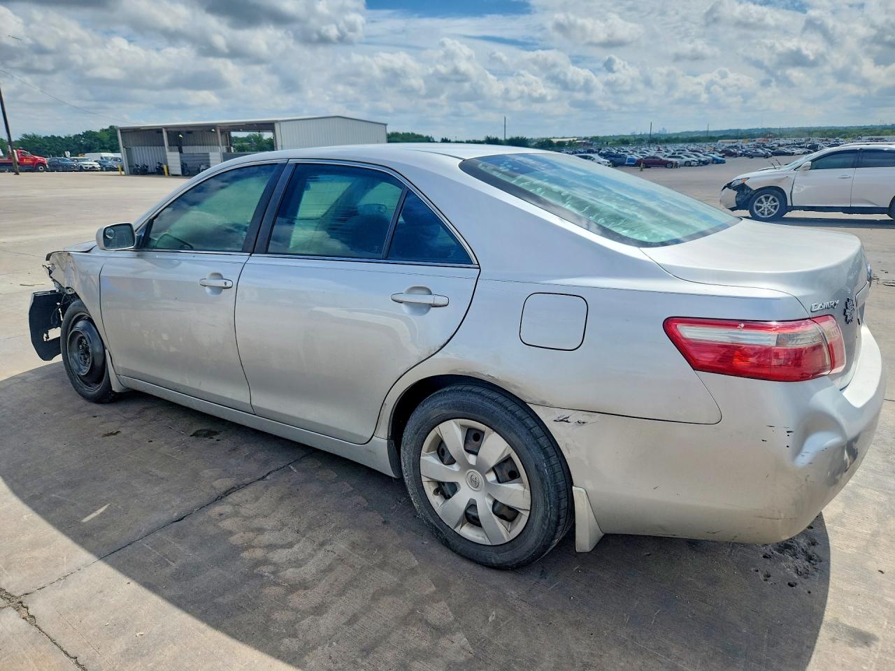 2009 Toyota Camry Le Серебряный vin: 4T1BE46K09U316428