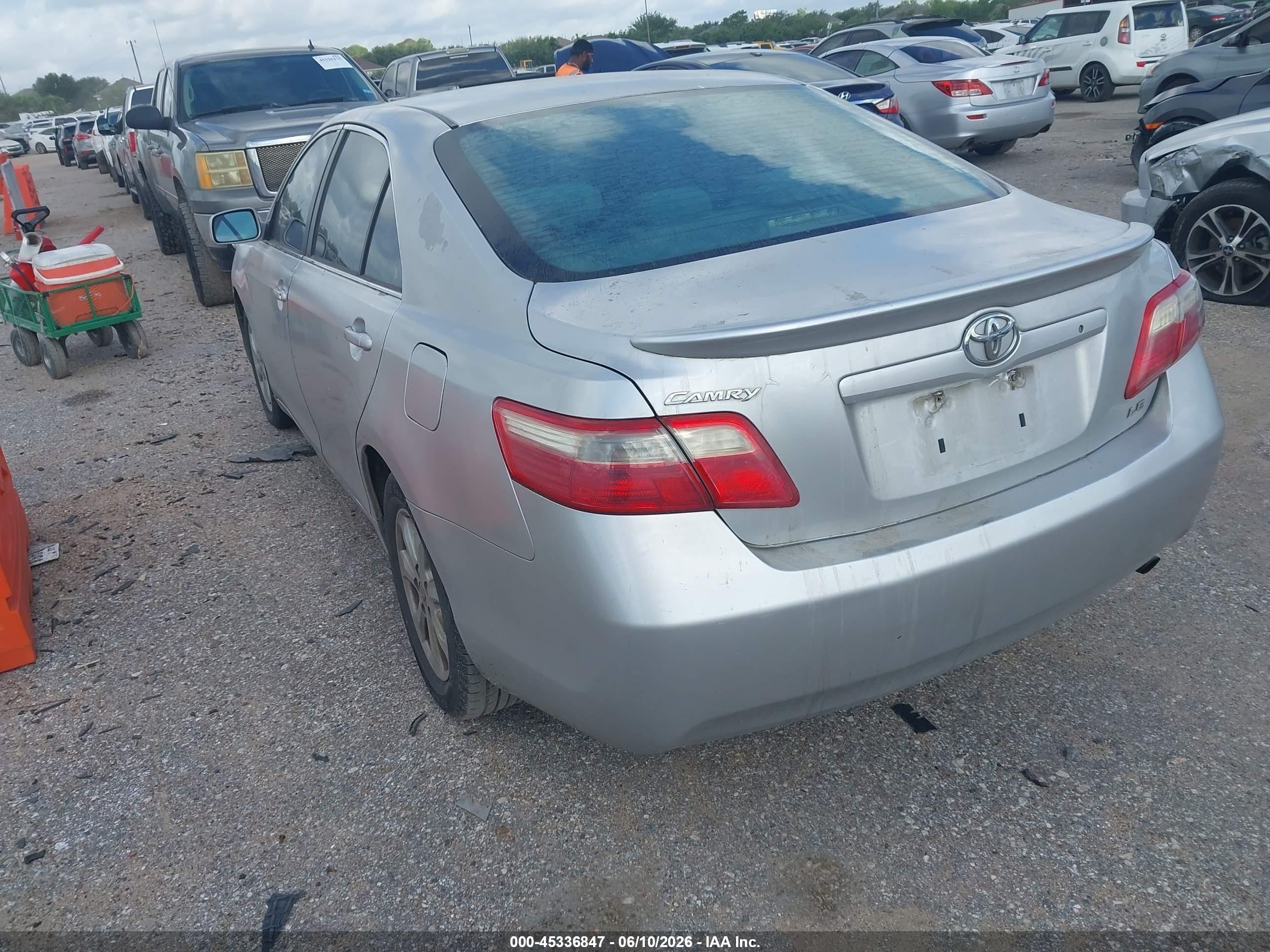 2009 Toyota Camry Le Silver vin: 4T1BE46K09U356489