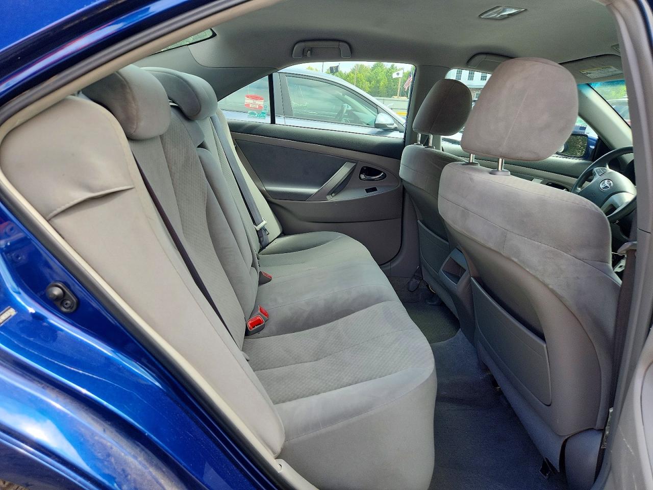 2009 Toyota Camry Le Blue vin: 4T1BE46K09U361949