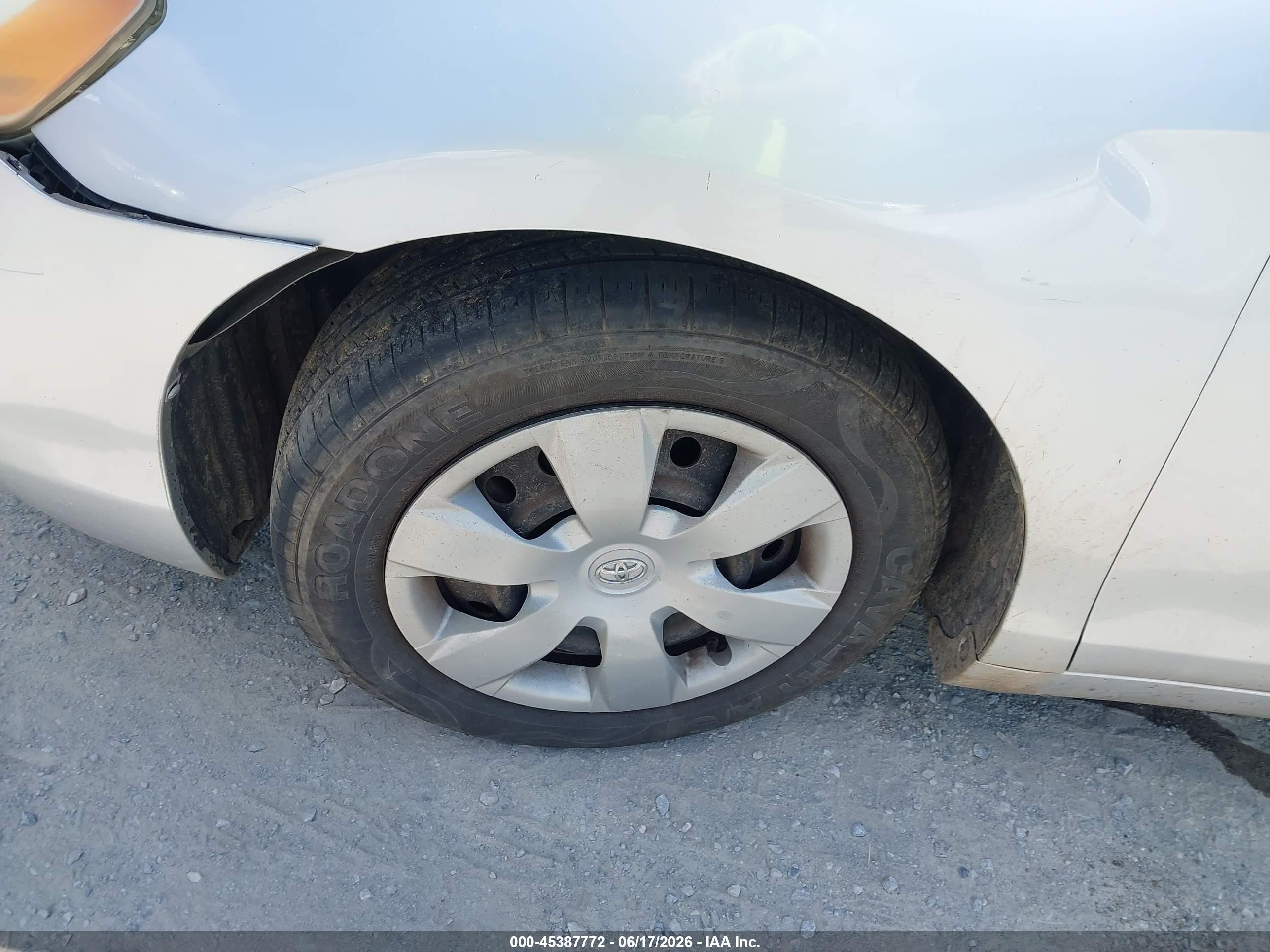 2009 Toyota Camry Le Silver vin: 4T1BE46K09U366052