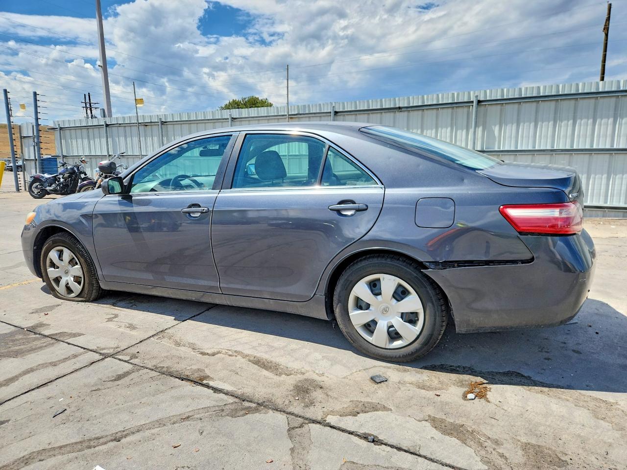 2009 Toyota Camry Le Gray vin: 4T1BE46K09U394756