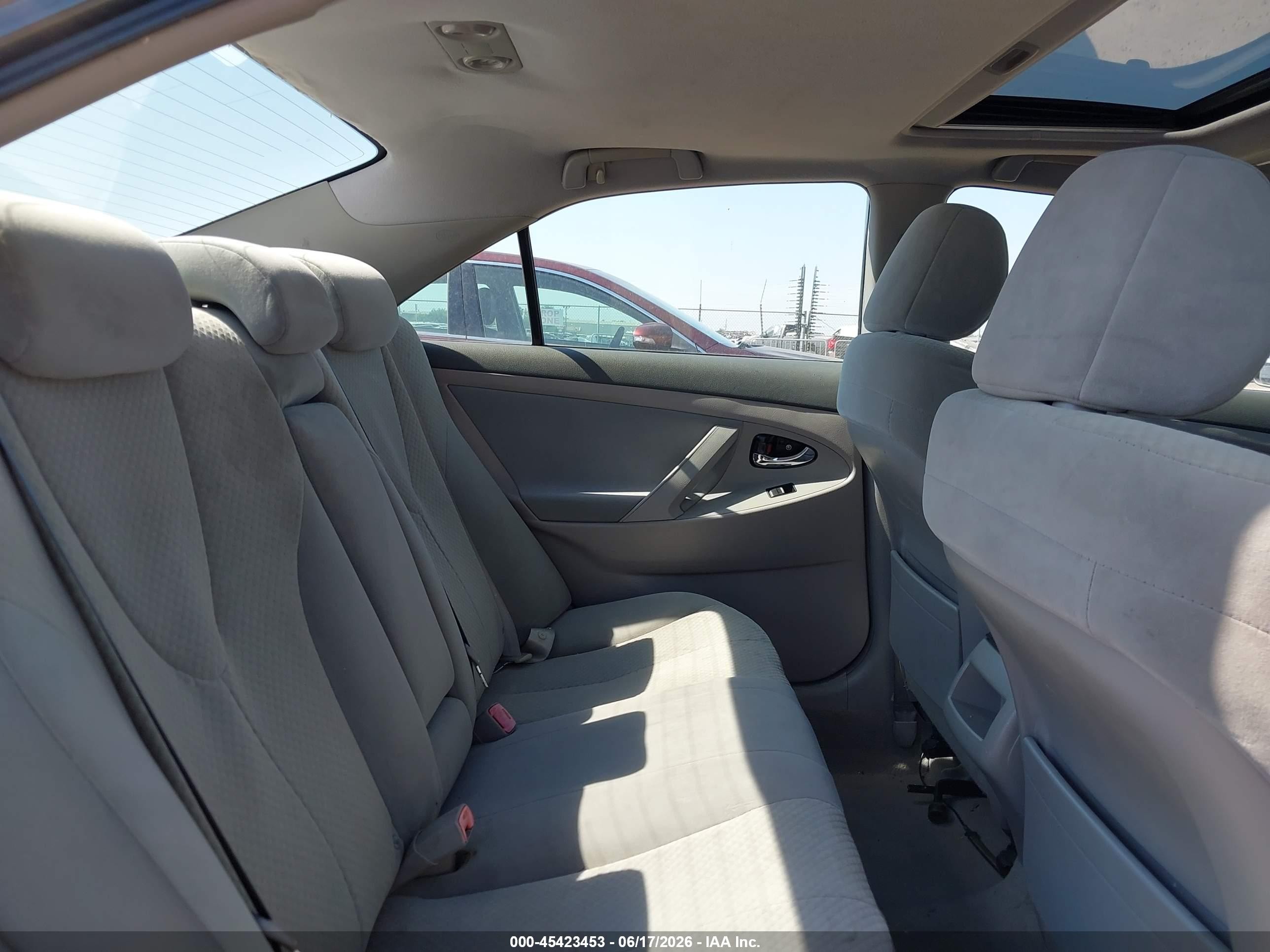 2009 Toyota Camry Le Синий vin: 4T1BE46K09U806089