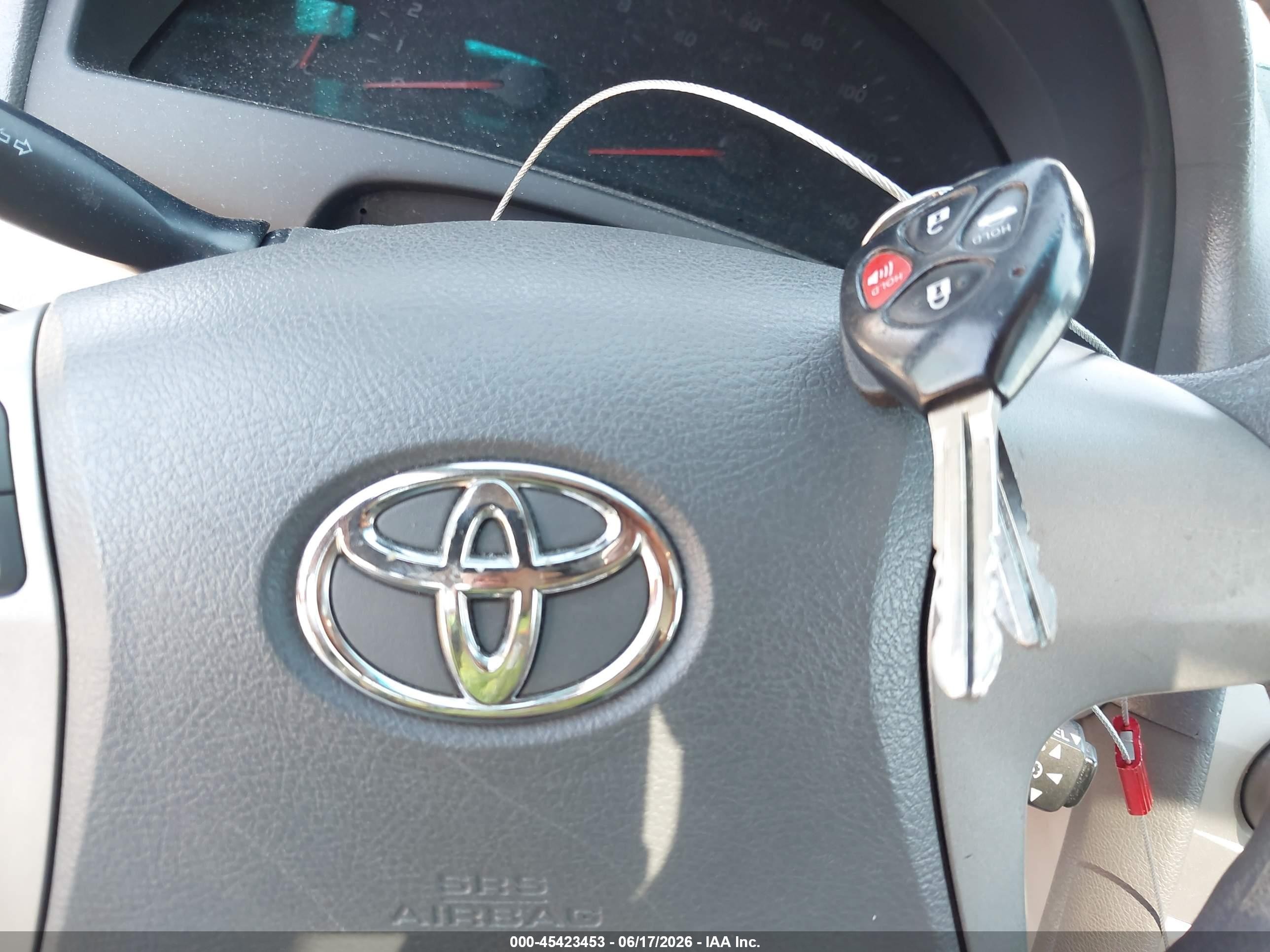 2009 Toyota Camry Le Синий vin: 4T1BE46K09U806089