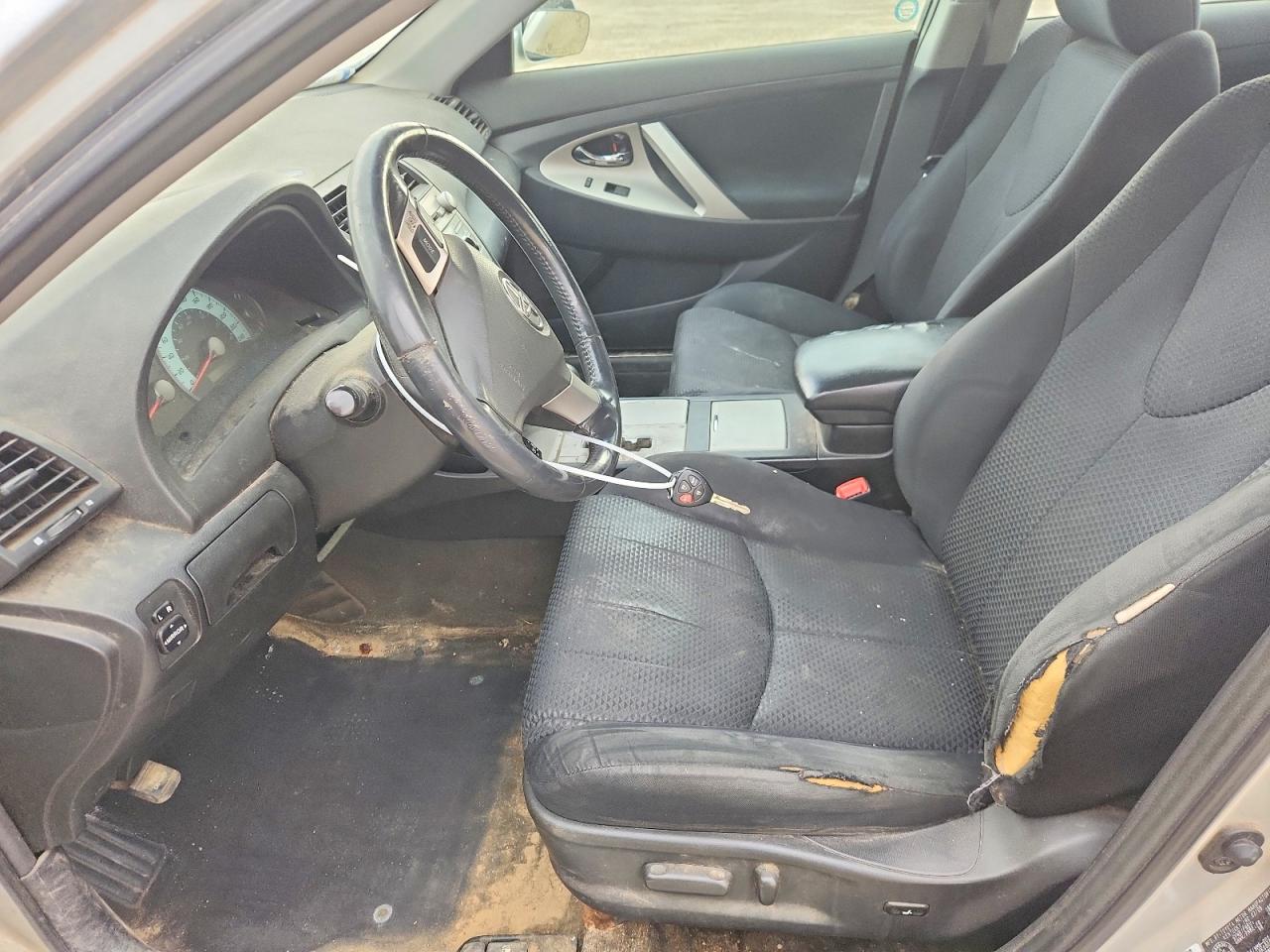 2009 Toyota Camry Base Silver vin: 4T1BE46K09U809672