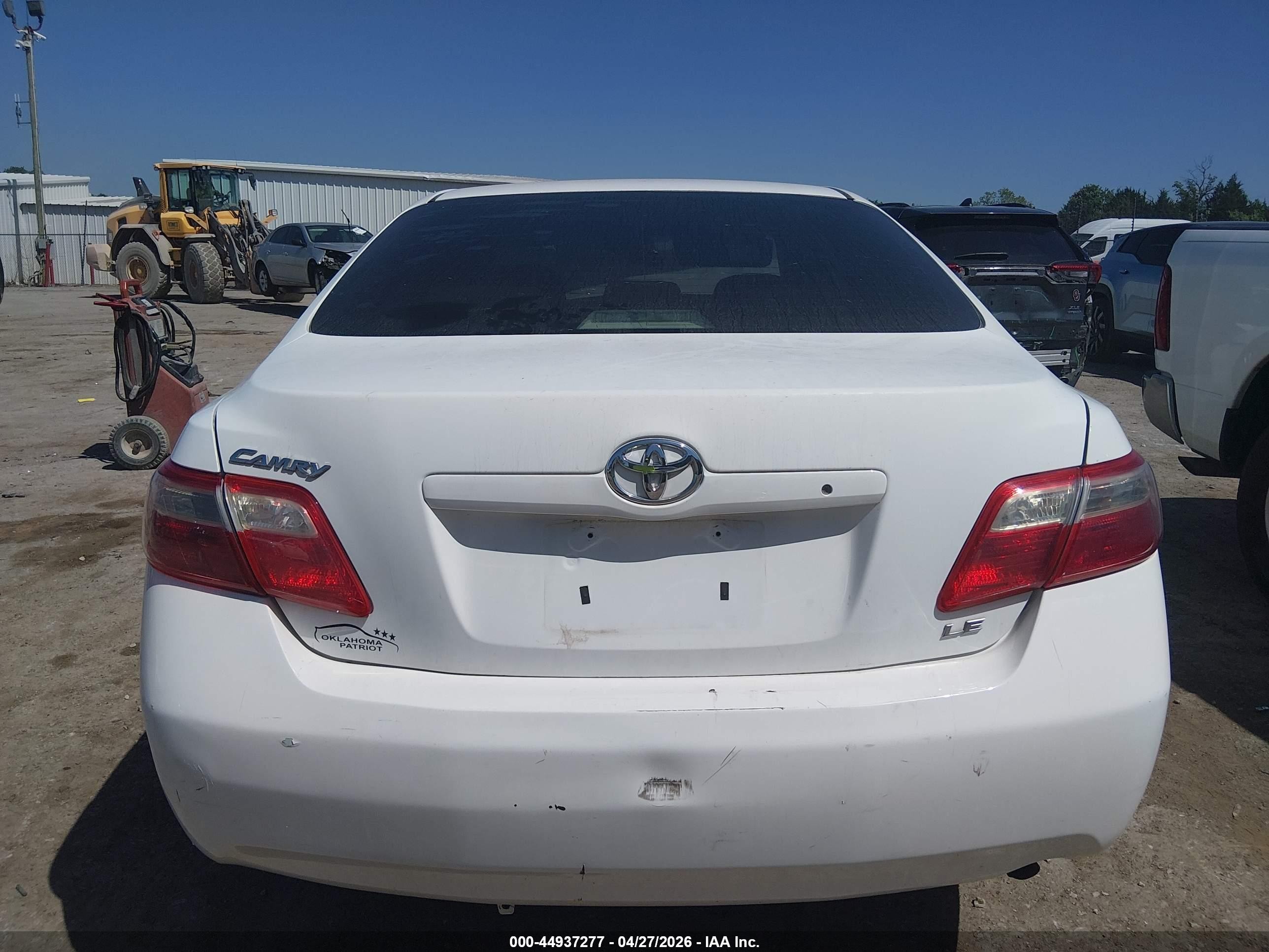 2009 Toyota Camry   Белый vin: 4T1BE46K09U816699