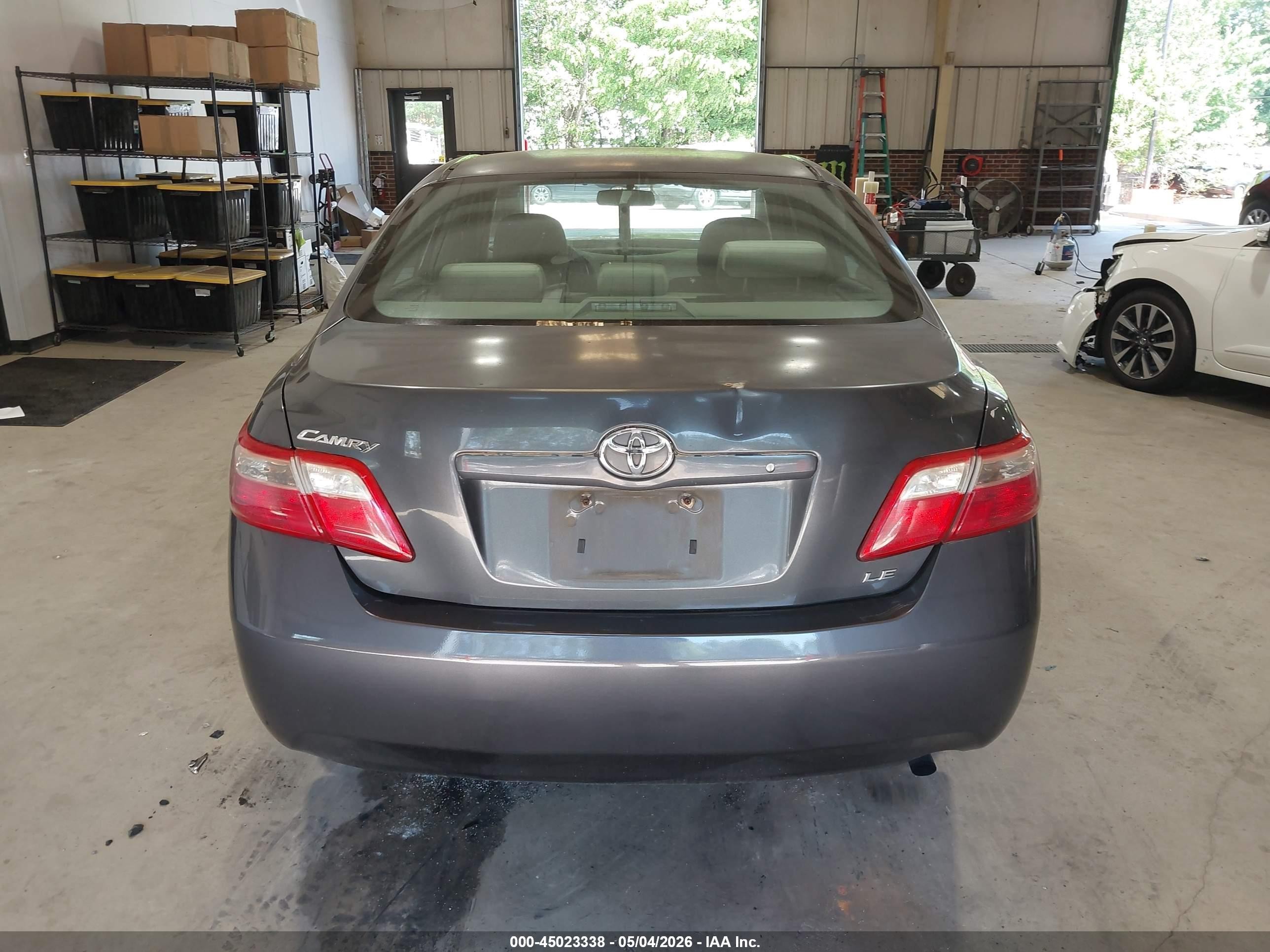2009 Toyota Camry Le Gray vin: 4T1BE46K09U820428
