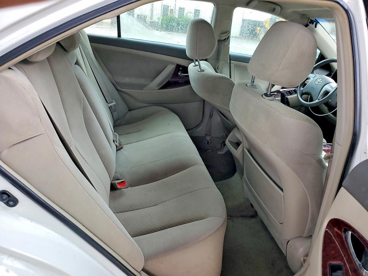 2009 Toyota Camry Le White vin: 4T1BE46K09U821756