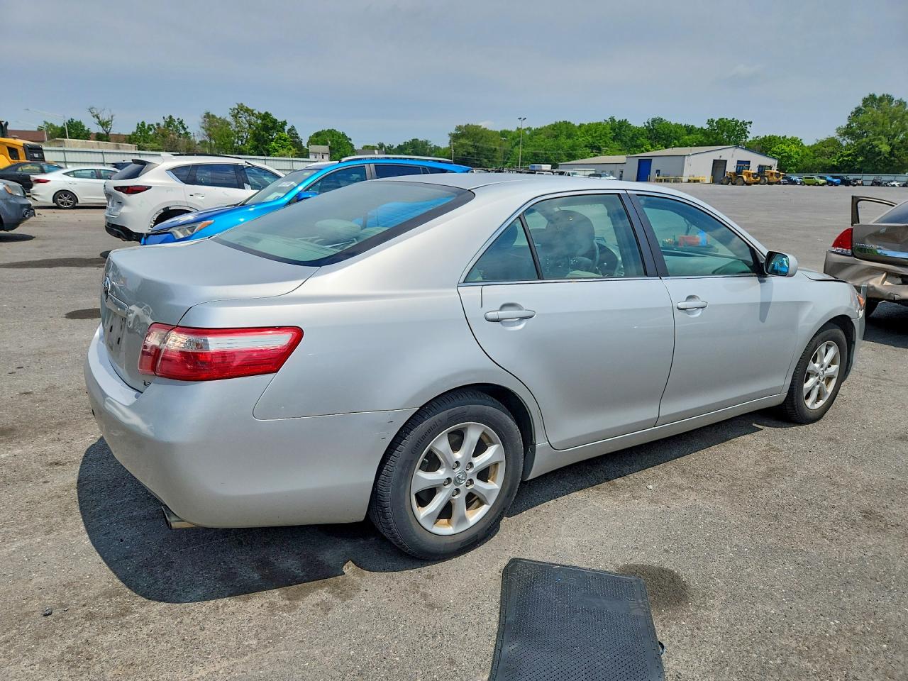 2009 Toyota Camry Le Silver vin: 4T1BE46K09U829274