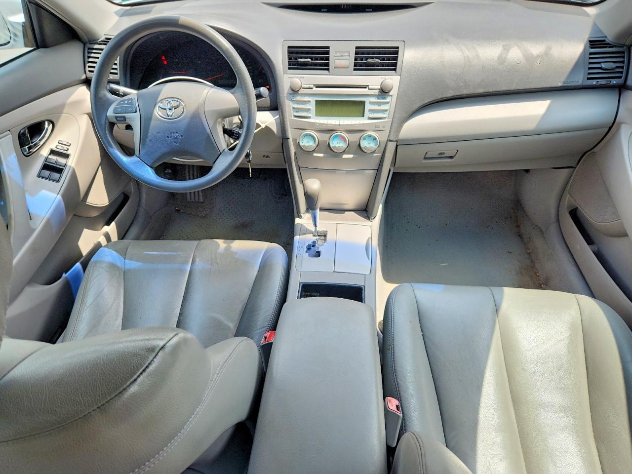 2009 Toyota Camry Le Silver vin: 4T1BE46K09U829274