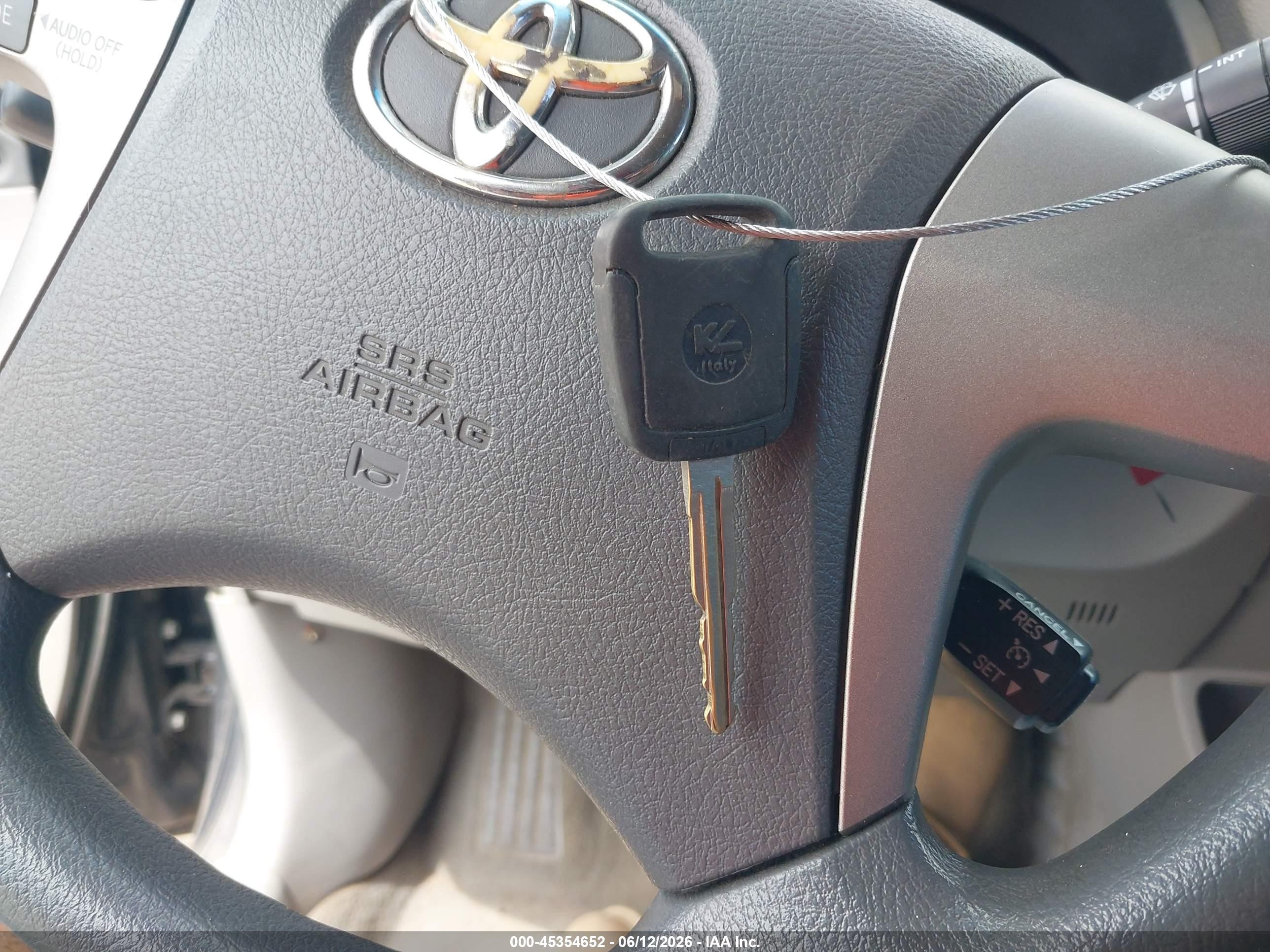 2009 Toyota Camry   Black vin: 4T1BE46K09U836466