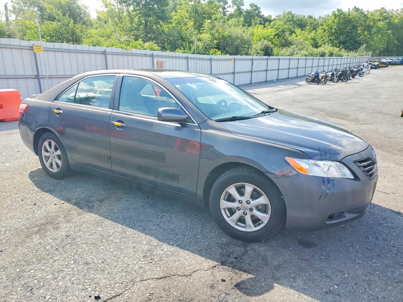 2009 Toyota Camry Le Gray vin: 4T1BE46K09U839626